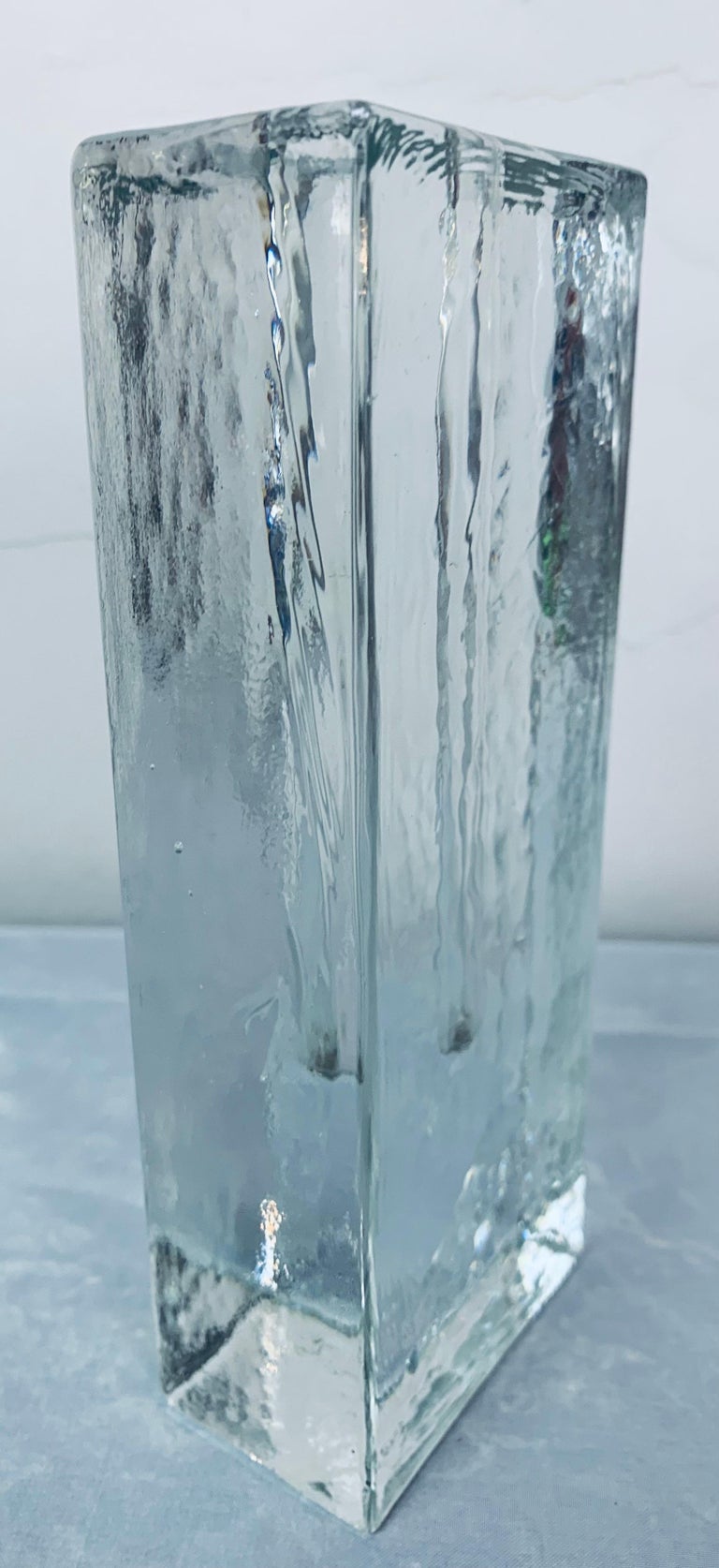 Vase en verre rectangulaire bourgeons solifleur de Wiesenthal des annes