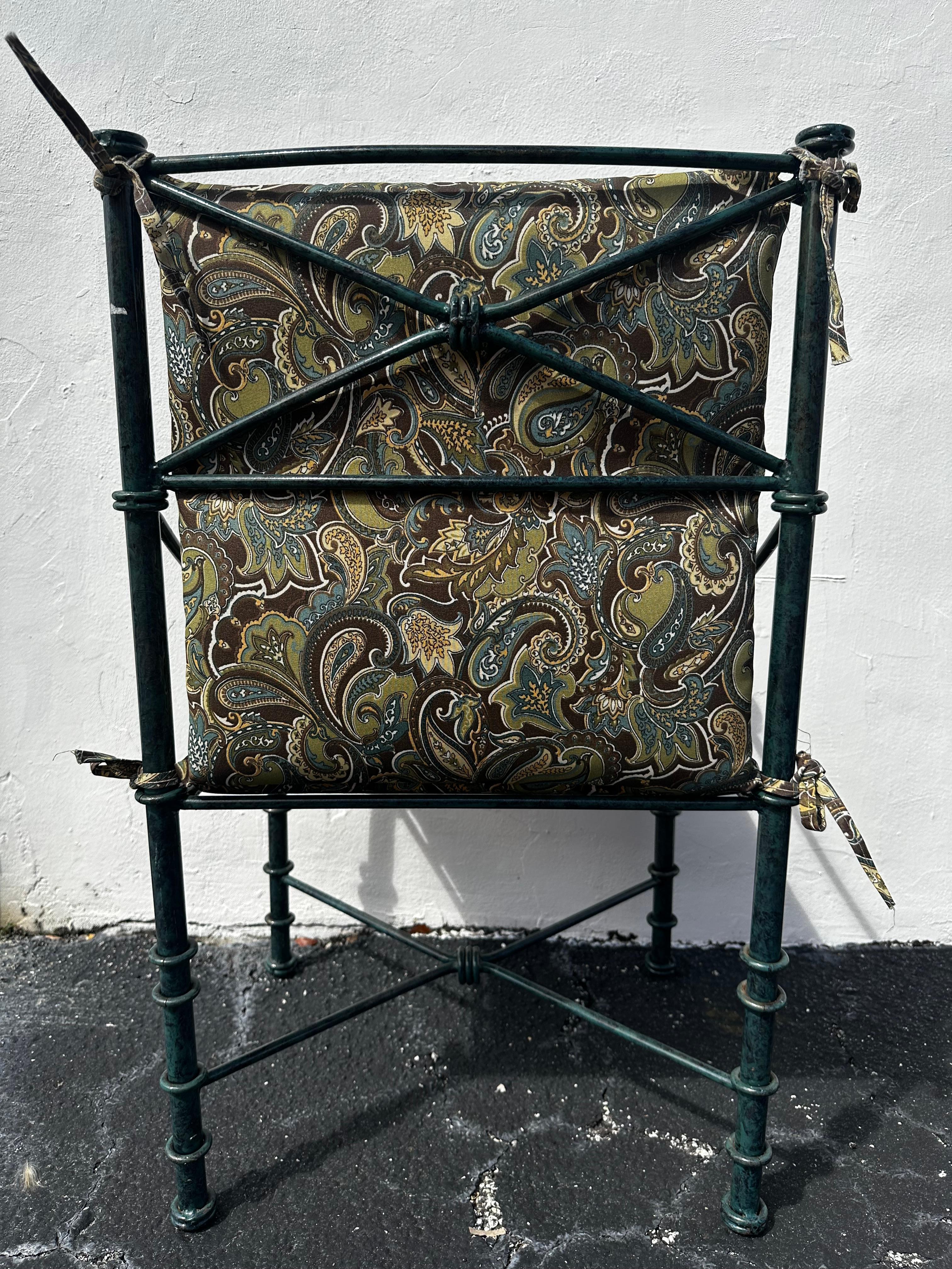 1970s Giacometti Tortoise Green Faux Bamboo Iron Table and Chairs, set of 5 For Sale 6