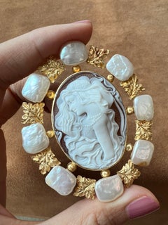 1970s Gianmaria Buccellati Cameo, Pearl and Gold Brooch