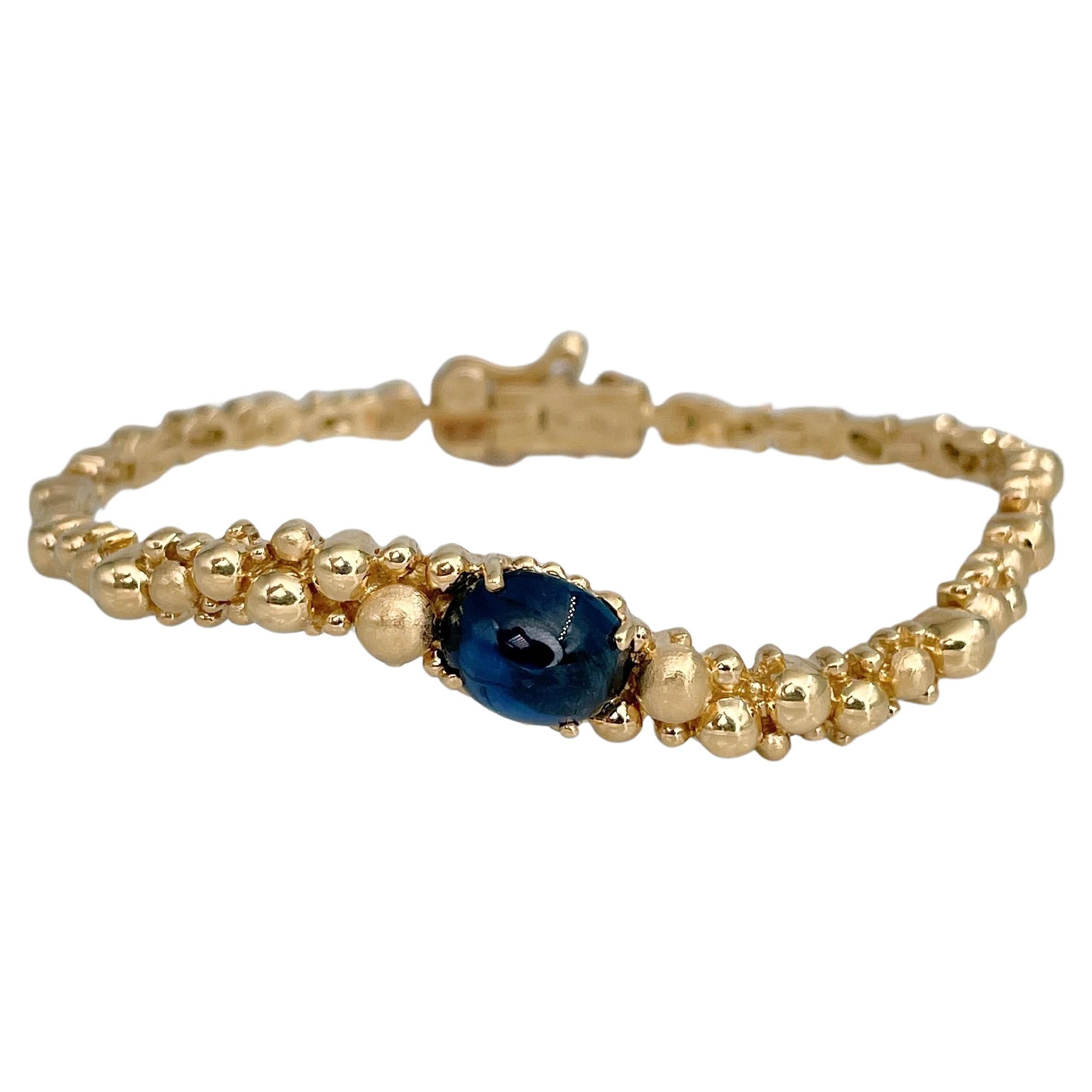 Gilbert Albert anni '70 in oro 18 carati con motivo a bolla di zaffiro e bracciale con cerniera in vendita