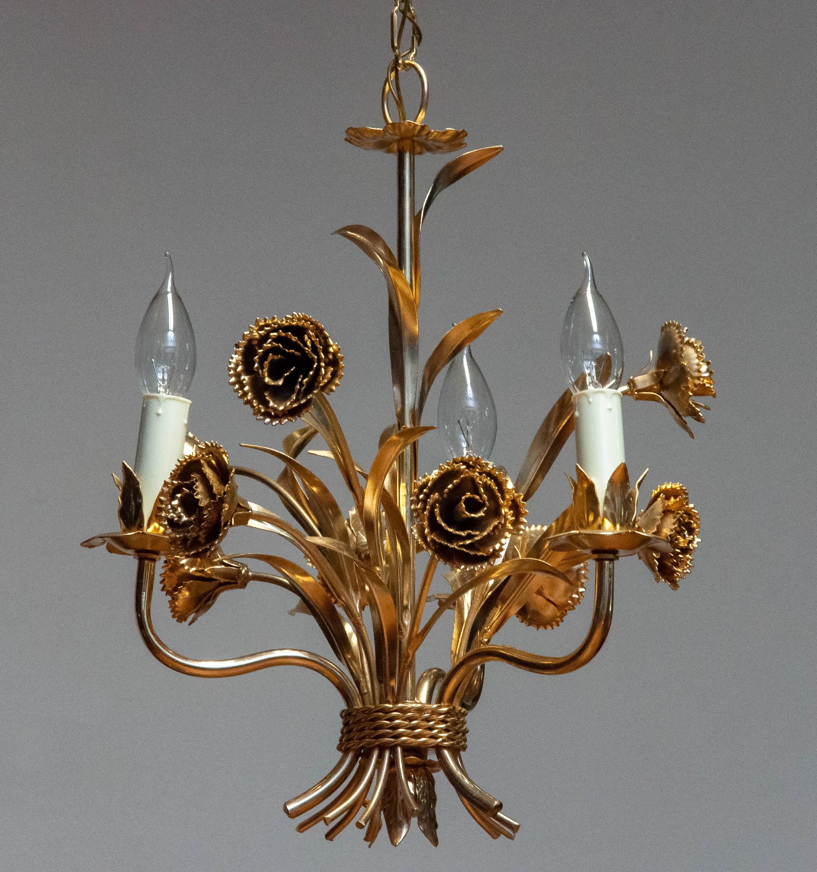 1960s Gilded German Chandelier With Floral Decor By Hans Kogl For Sale 3