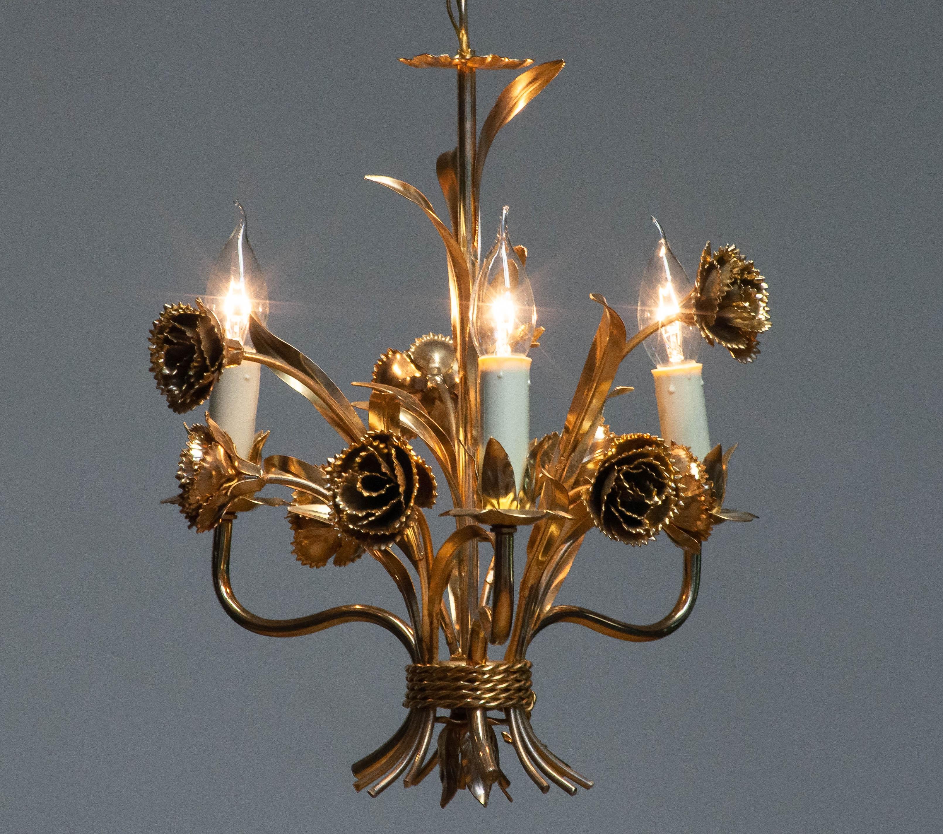 Mid-20th Century 1960s Gilded German Chandelier With Floral Decor By Hans Kogl For Sale