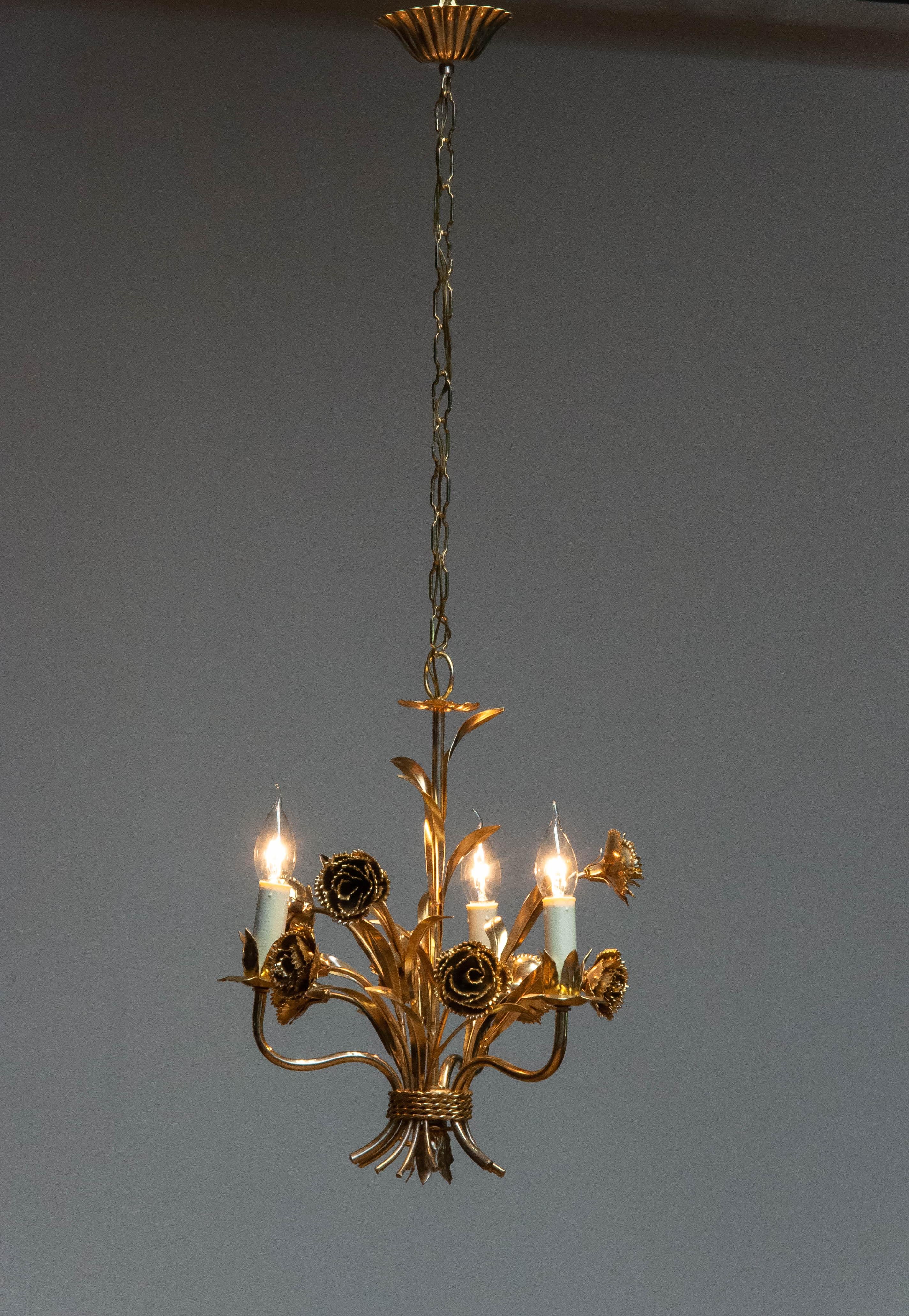 1960s Gilded German Chandelier With Floral Decor By Hans Kogl For Sale 1