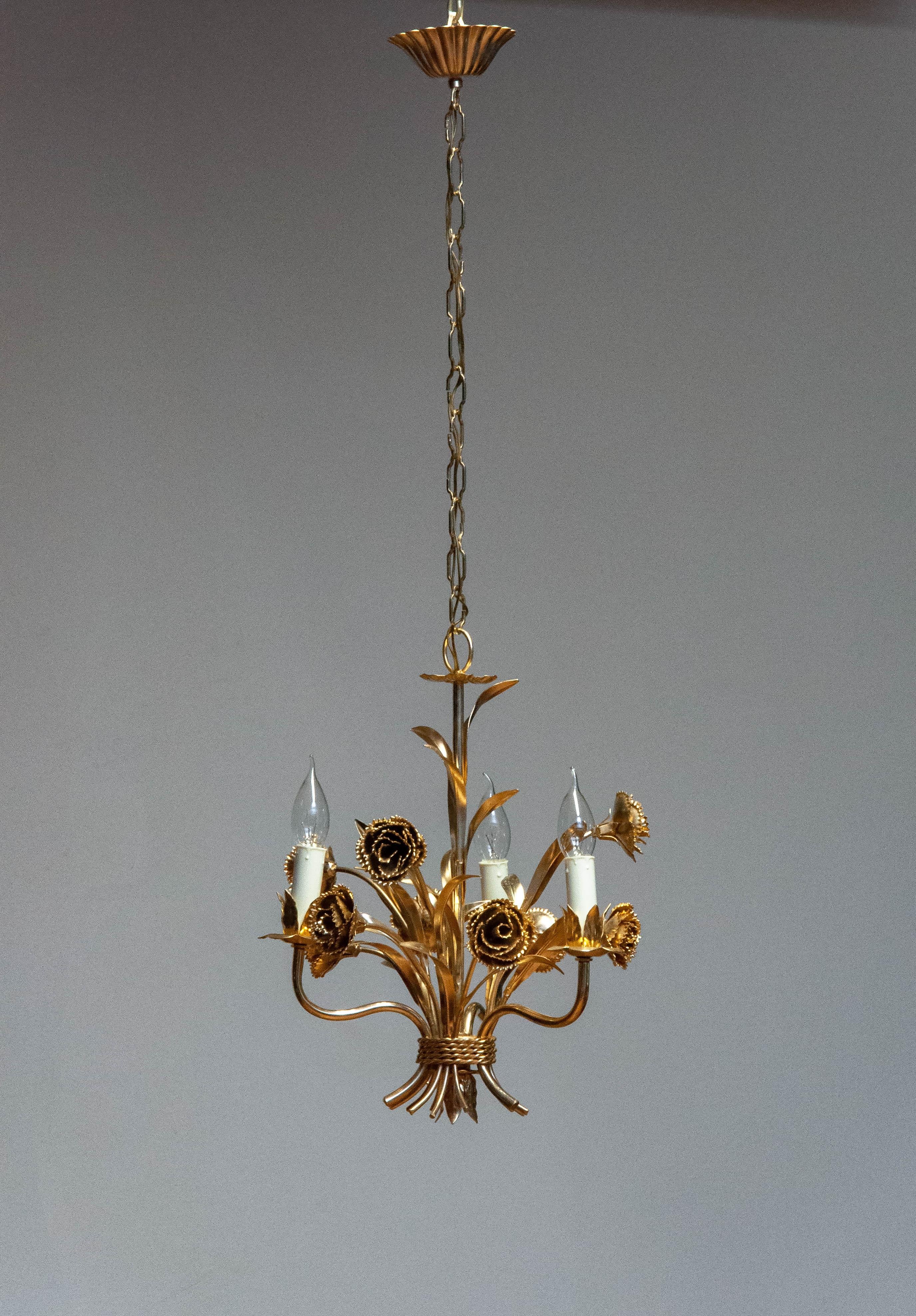1960s Gilded German Chandelier With Floral Decor By Hans Kogl For Sale 2