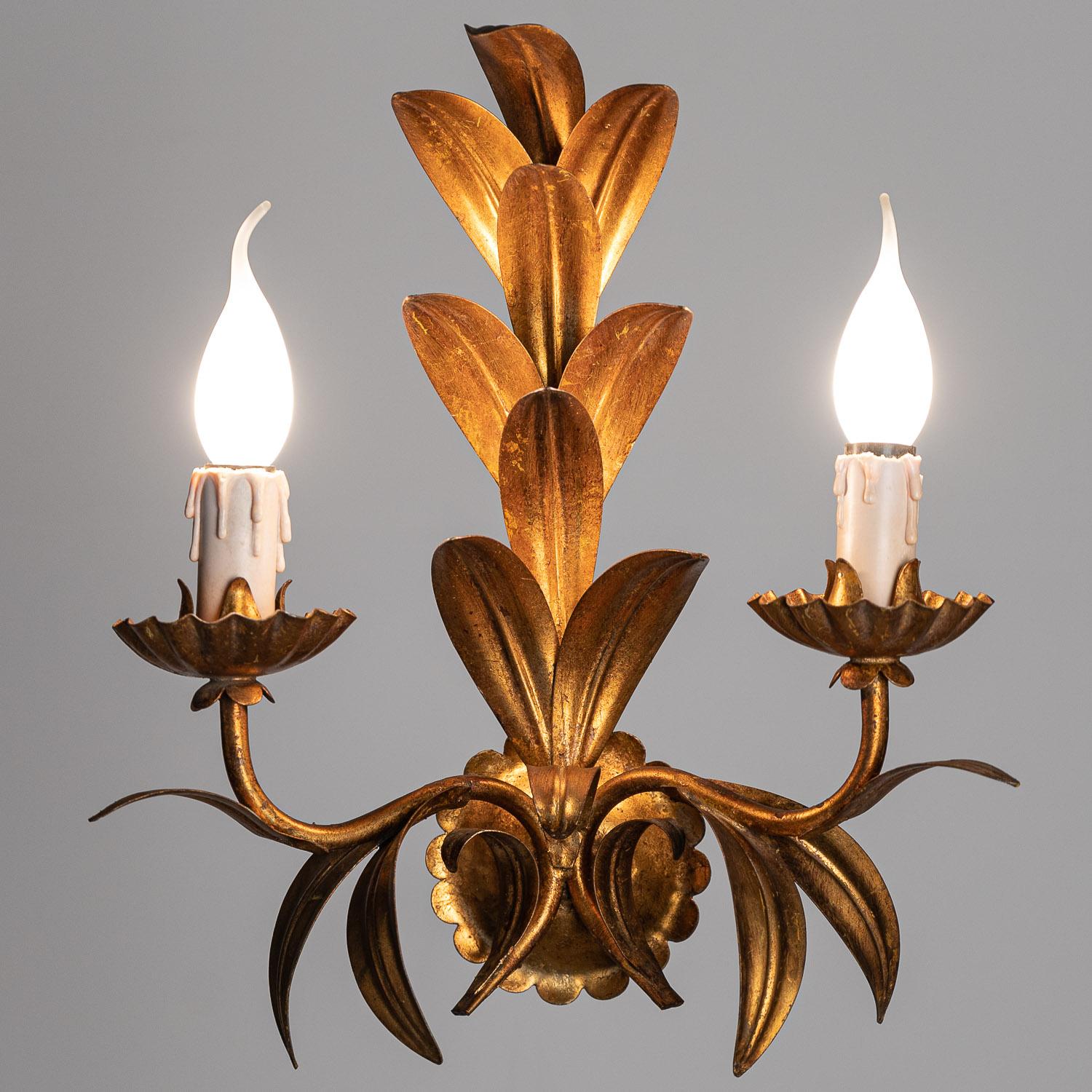 1970s Gilt Metal Wall Light by Hans Kögl For Sale 4