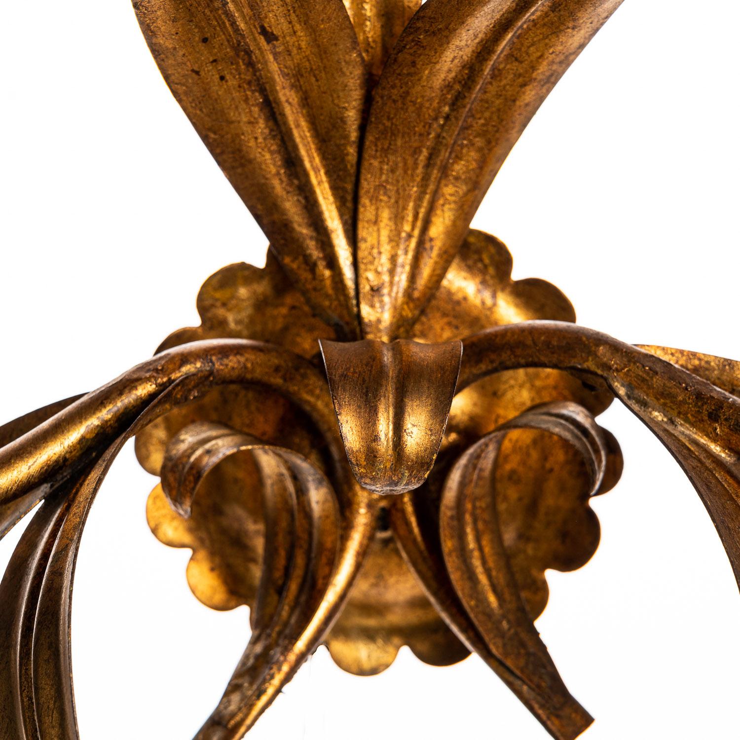 1970s Gilt Metal Wall Light by Hans Kögl In Good Condition For Sale In Schoorl, NL