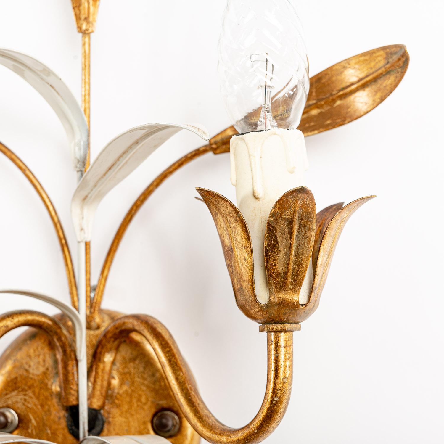 1970s Gilt Metal Wall Light by Hans Kögl For Sale 4