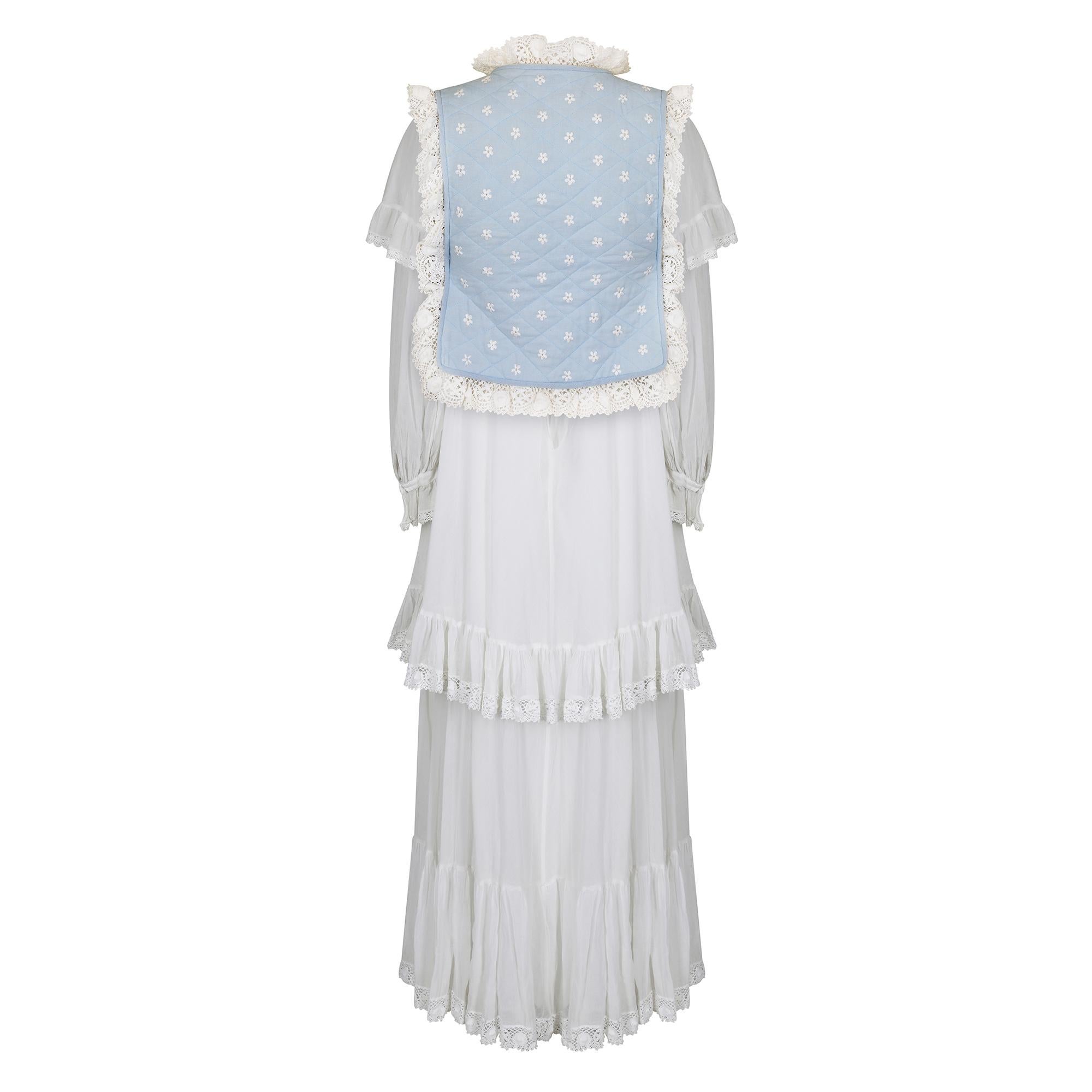 1970s Gina Fratini Blue & White Lace and Cotton Dress 4