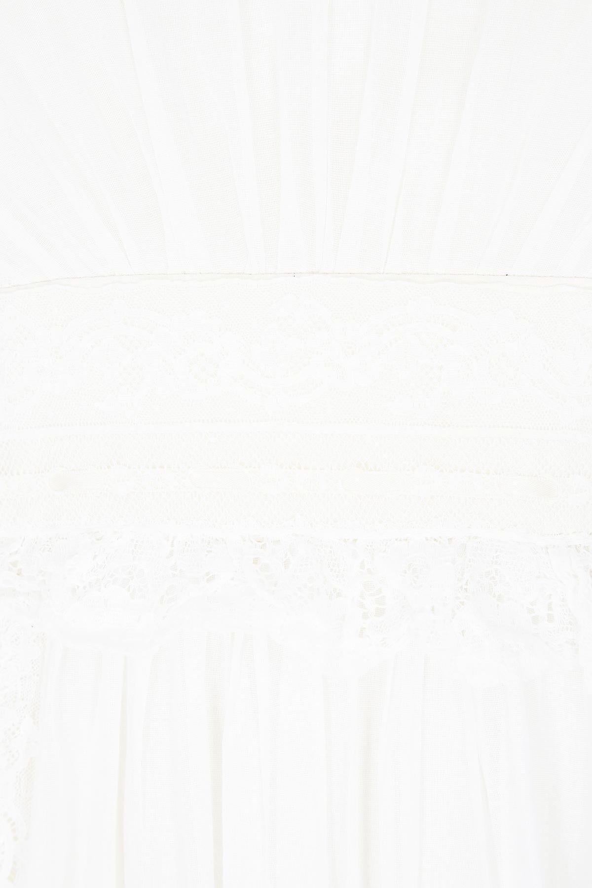 1970s Gina Fratini Cream Silk and Lace Wedding Dress In Excellent Condition For Sale In London, GB
