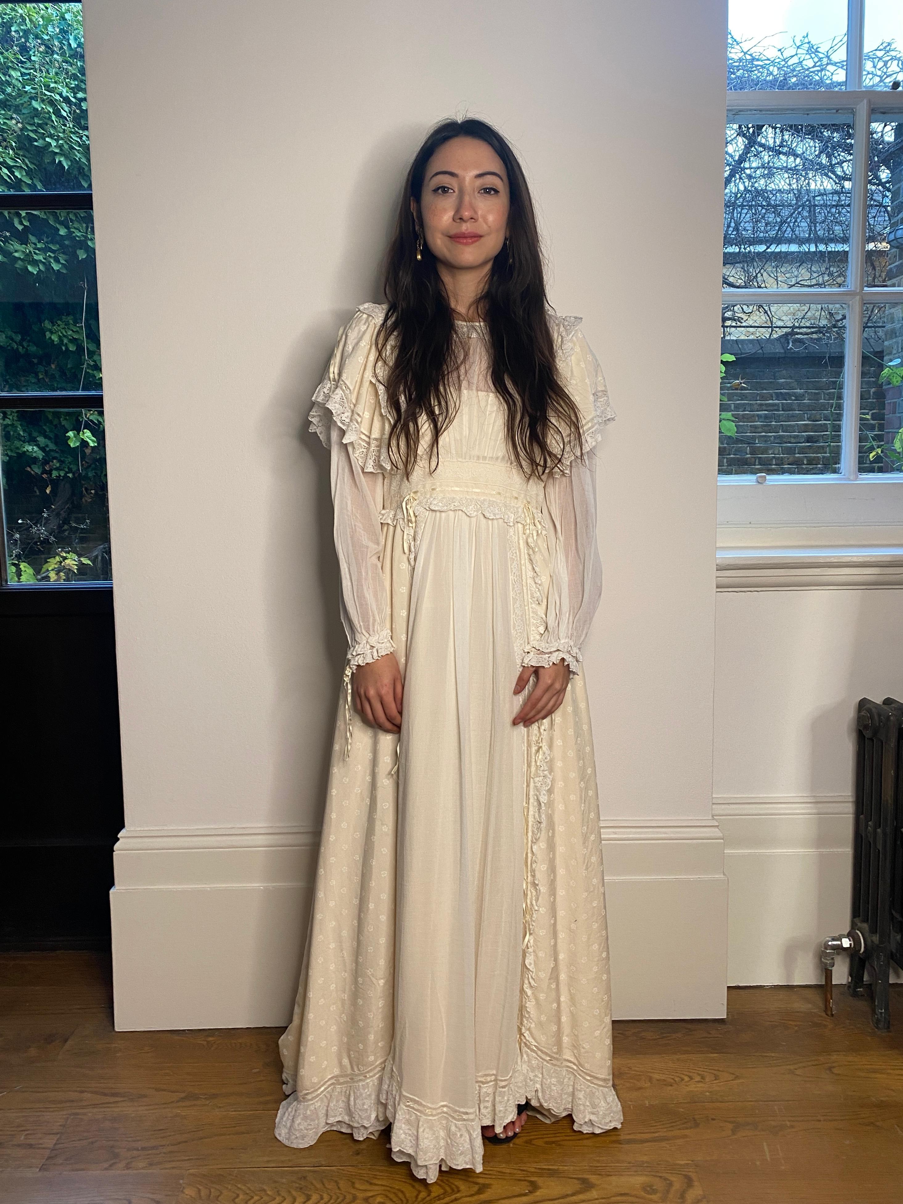 Women's 1970s Gina Fratini Cream Silk and Lace Wedding Dress For Sale