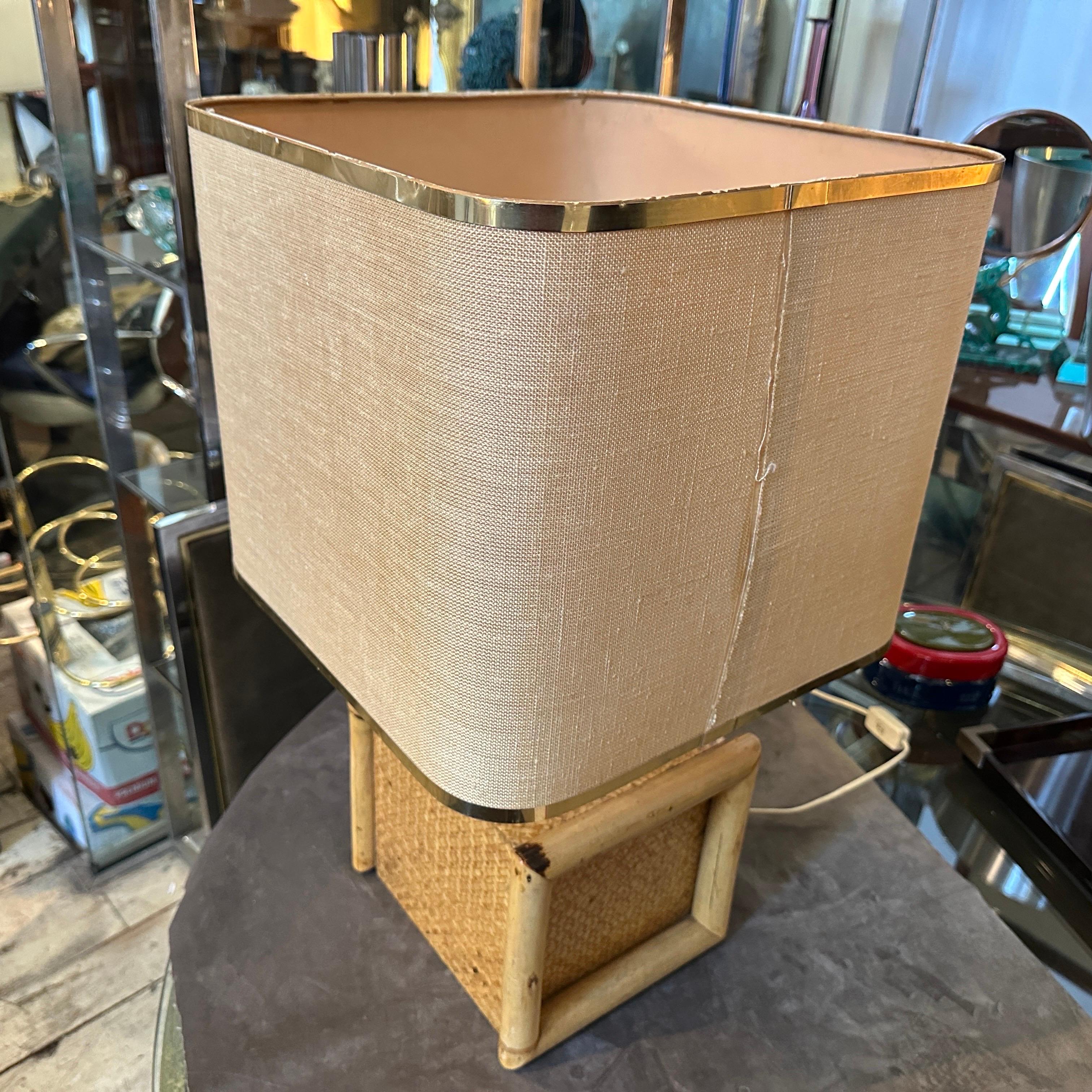 Lámpara de mesa cuadrada italiana de bambú y latón Gio Batta de mediados de siglo XX en Bueno estado para la venta en Aci Castello, IT
