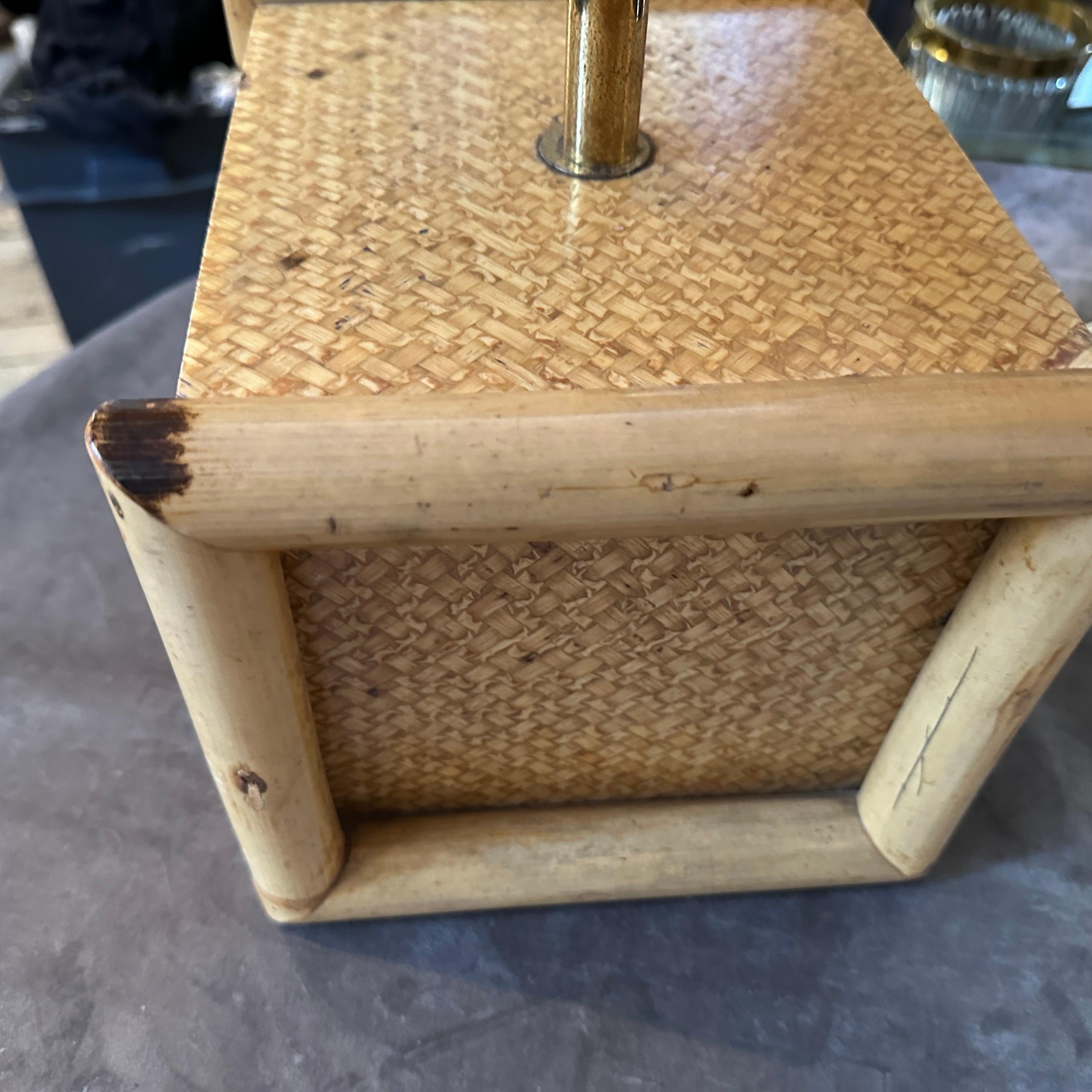 Lámpara de mesa cuadrada italiana de bambú y latón Gio Batta de mediados de siglo XX en venta 1