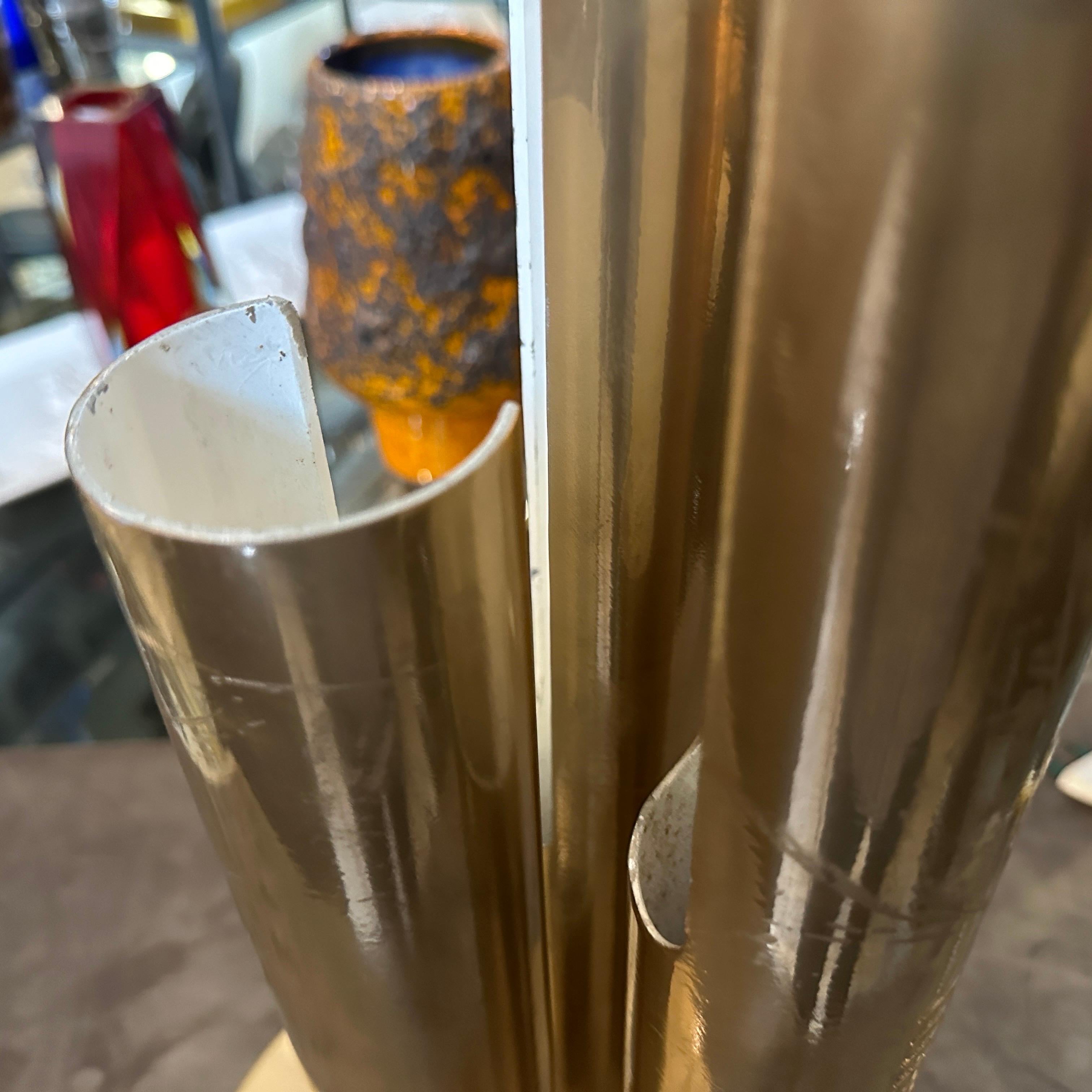 Lampe de bureau italienne en métal doré de style Gio Ponti, mi-siècle moderne, années 1970 en vente 1