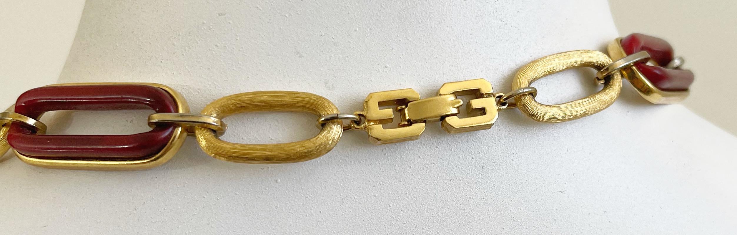 1970 Givenchy Gold + Amber Chainlink Vintage Long GG Logo 70s Necklace or Belt en vente 3