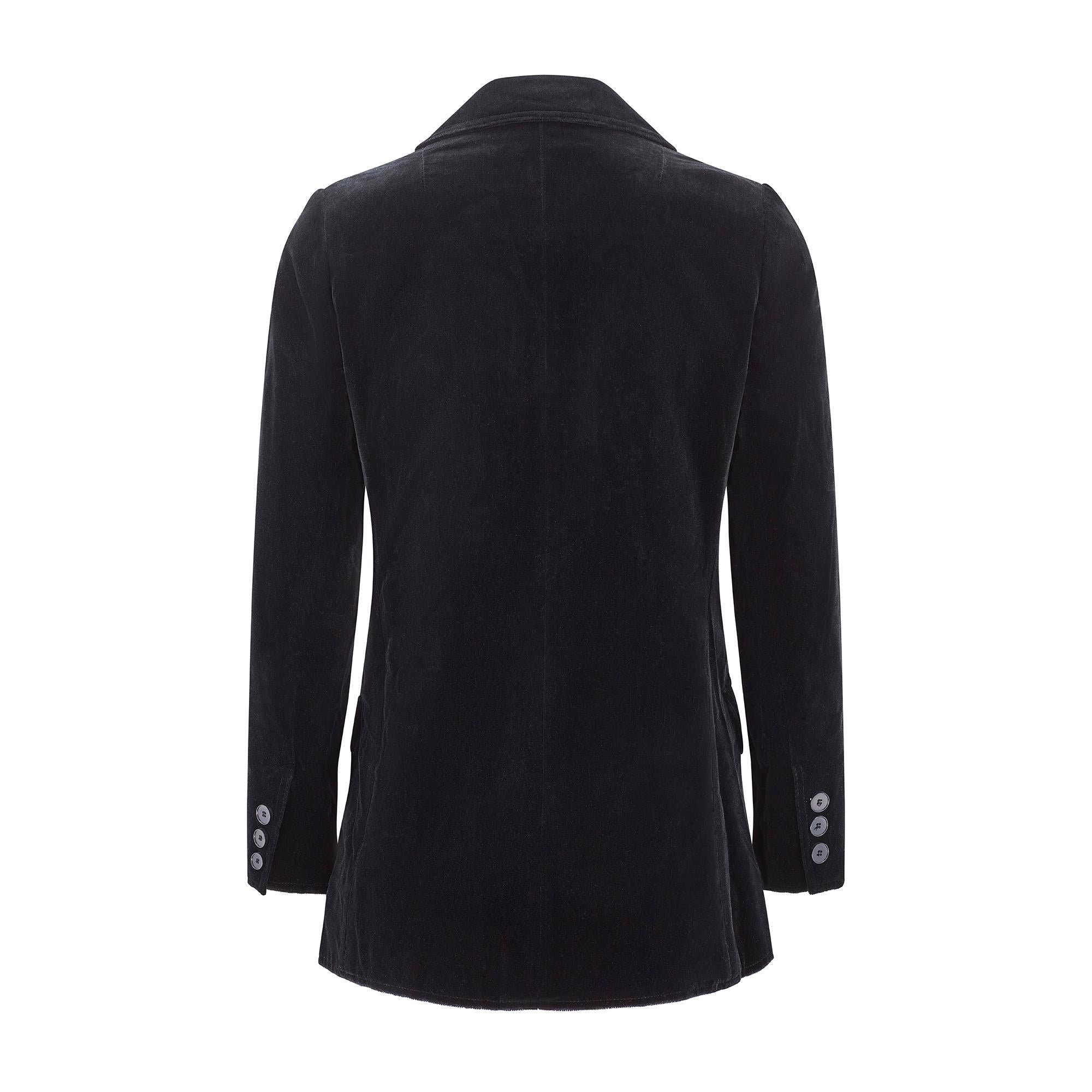 1970er Givenchy Nouvelle Boutique Schwarze Samtjacke mit zwei Brüsten im Zustand „Hervorragend“ im Angebot in London, GB