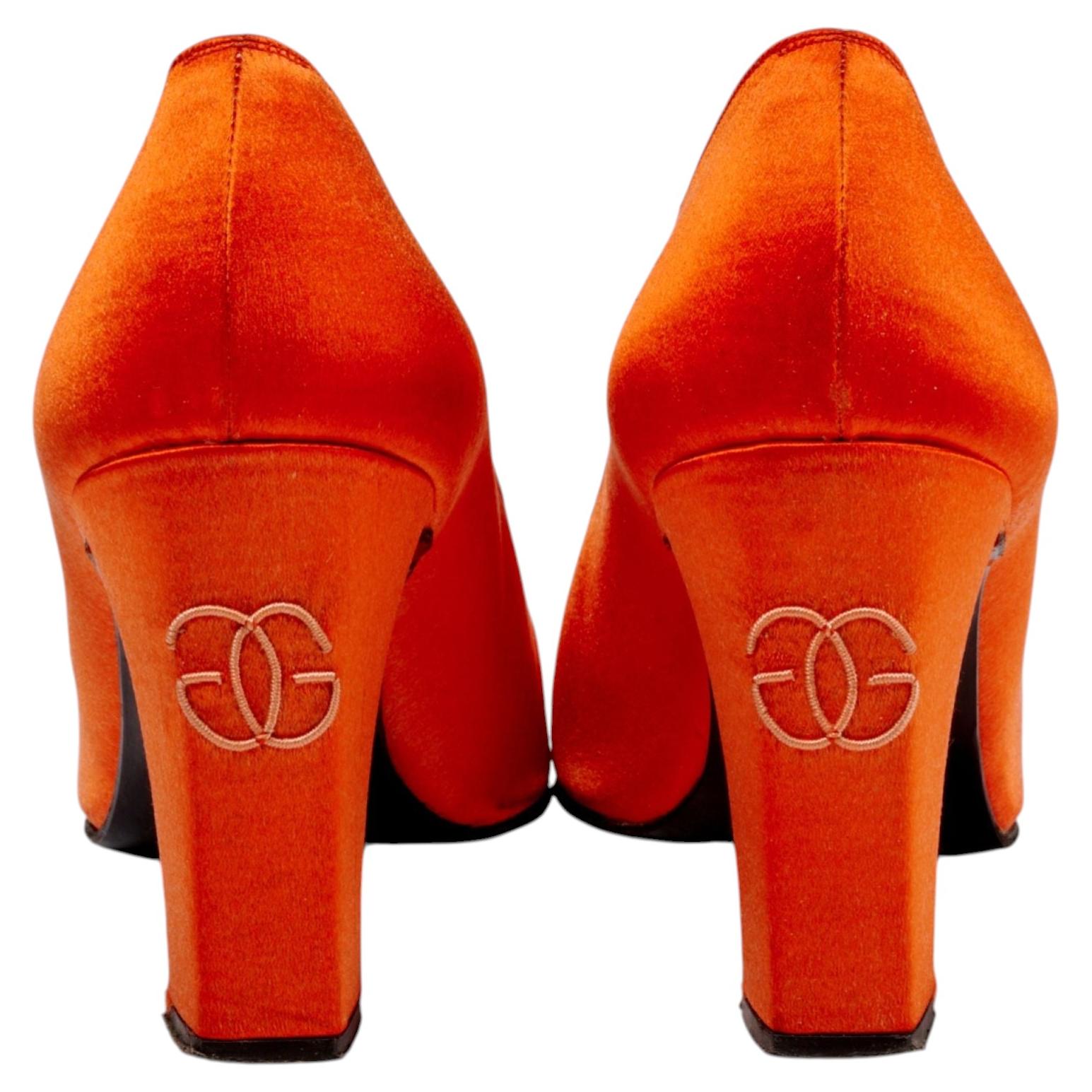Pre-owned Givenchy 1970s  Paris Orange Silk Satin Block Heel Pumps, Interlocking Gg Logo