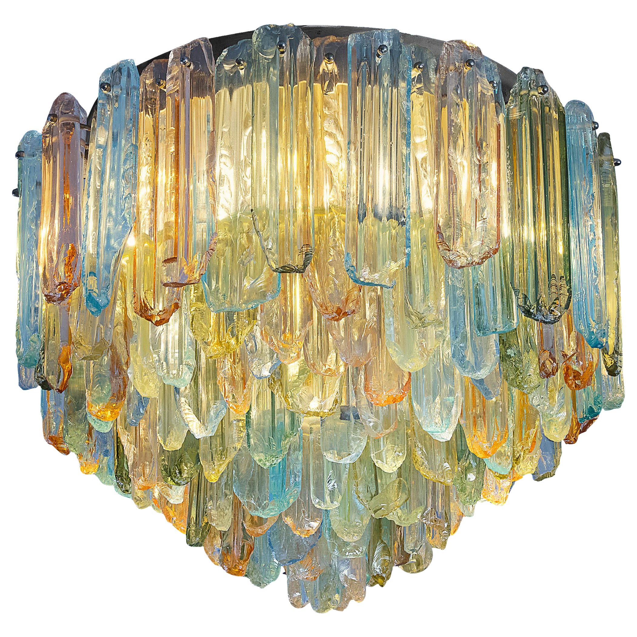 1970er Glamouröser Guido Polloni Kronleuchter aus farbigem Glas (50cm/19.6in) im Angebot