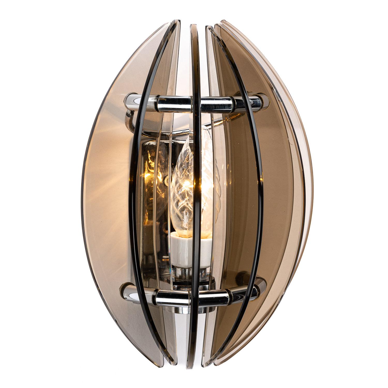 1970s Glass and Metal Walls light by Veca In Good Condition For Sale In Schoorl, NL