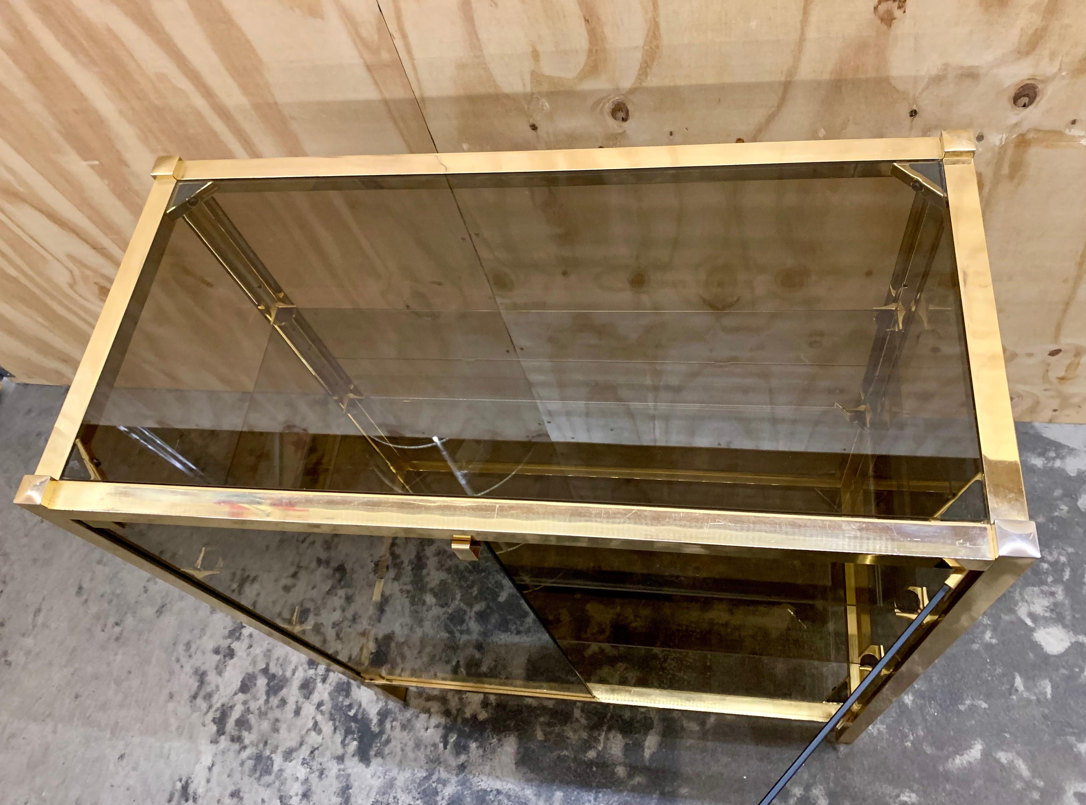 1970s Glass Cabinet - Vitrine For Sale 7