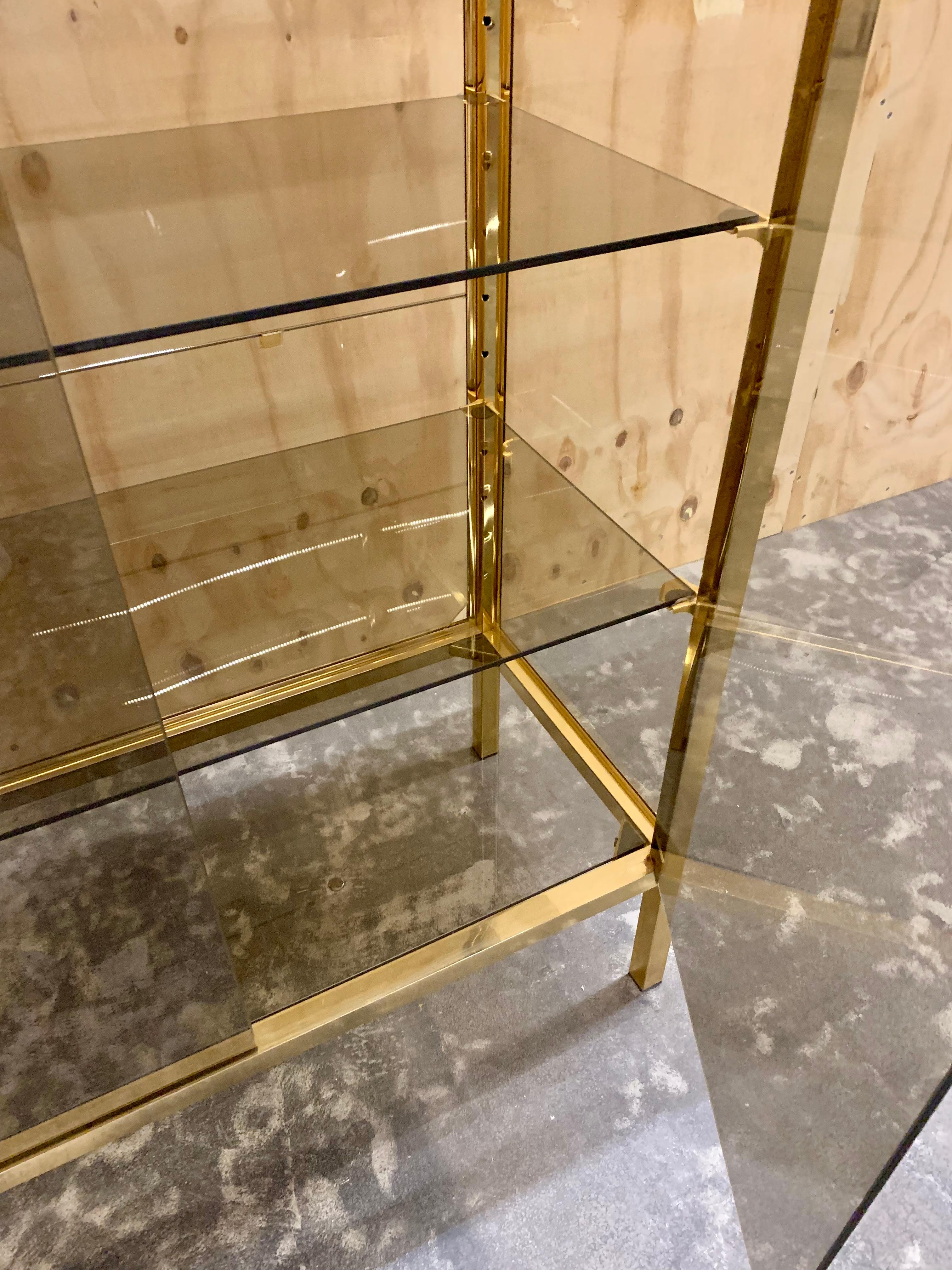 1970s Glass Cabinet - Vitrine For Sale 10