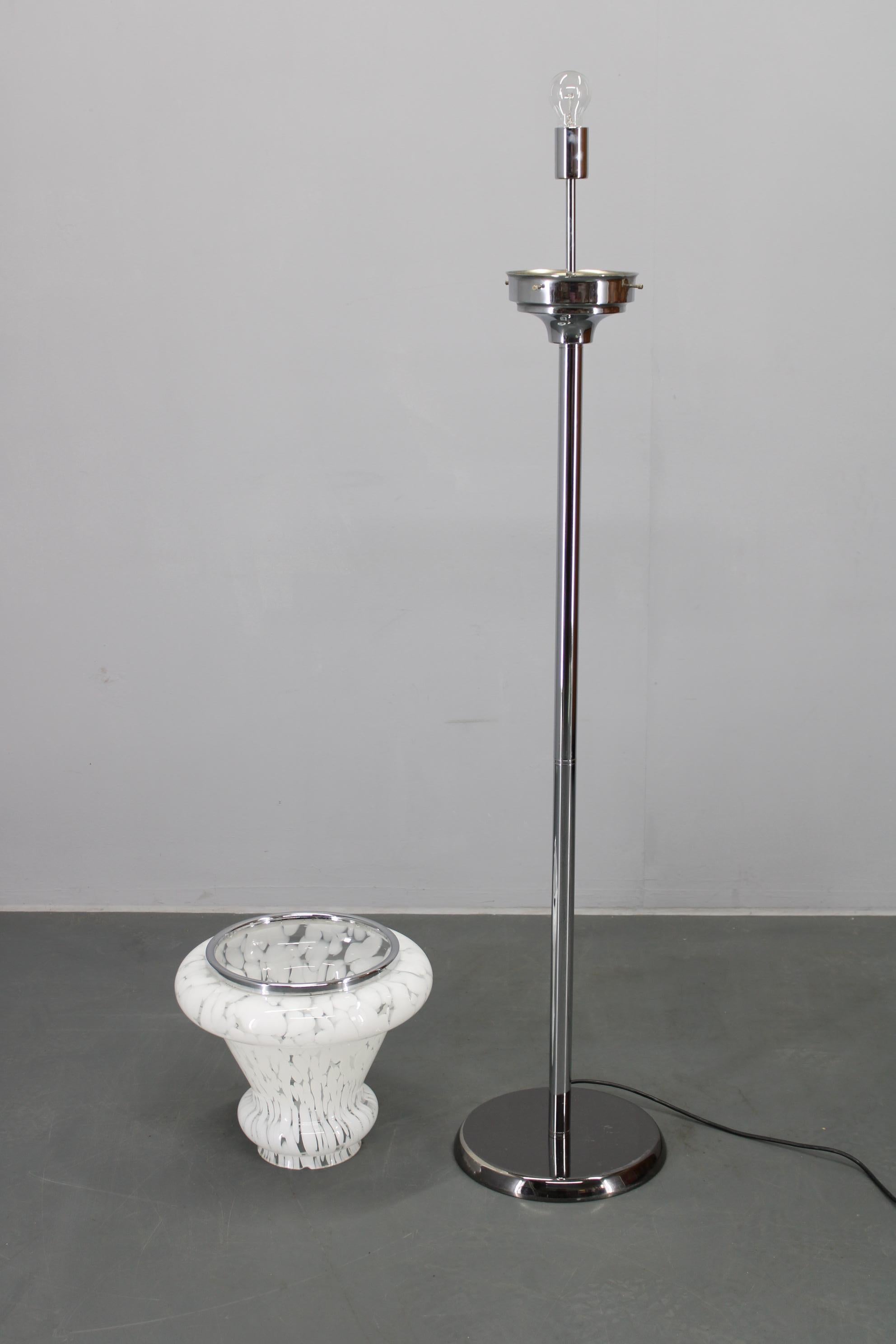 1970s Glass Floor Lam , Italy For Sale 3