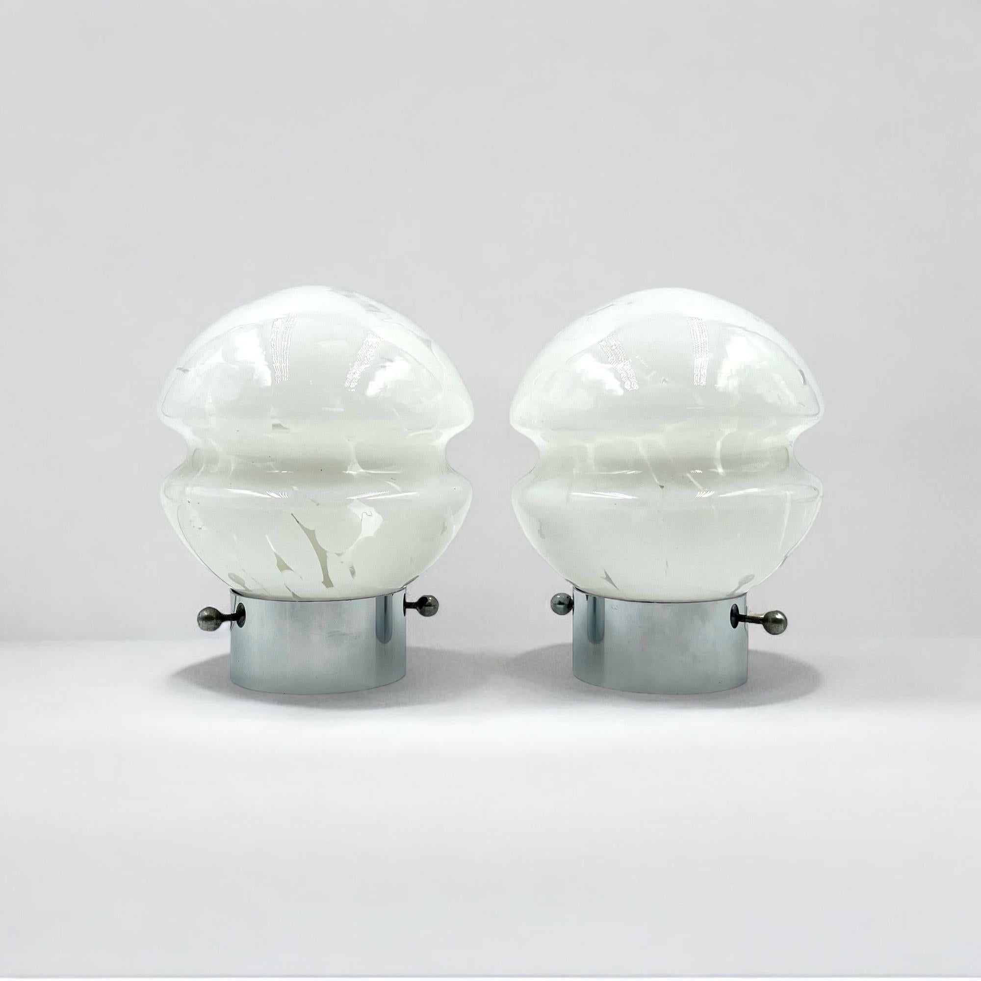 1970s Glass Lamps Pair – Mid Century with Metal Base and Opaline Patterned Glass For Sale 4