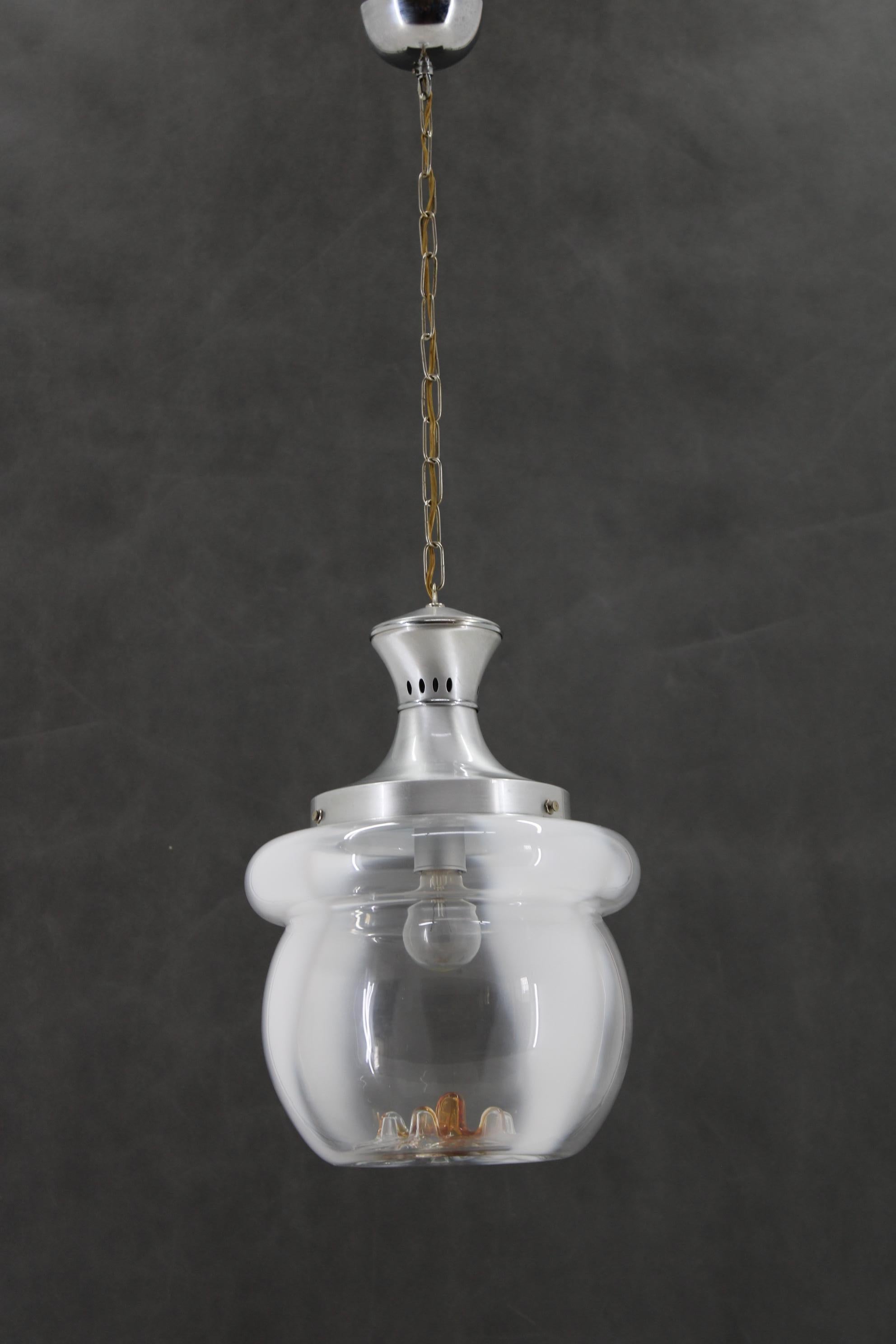 - Pulito e lucidato
- 1 x , lampadine E26-E27
- Compatibile con il cablaggio degli Stati Uniti
- Buone condizioni originali con lievi segni d'uso