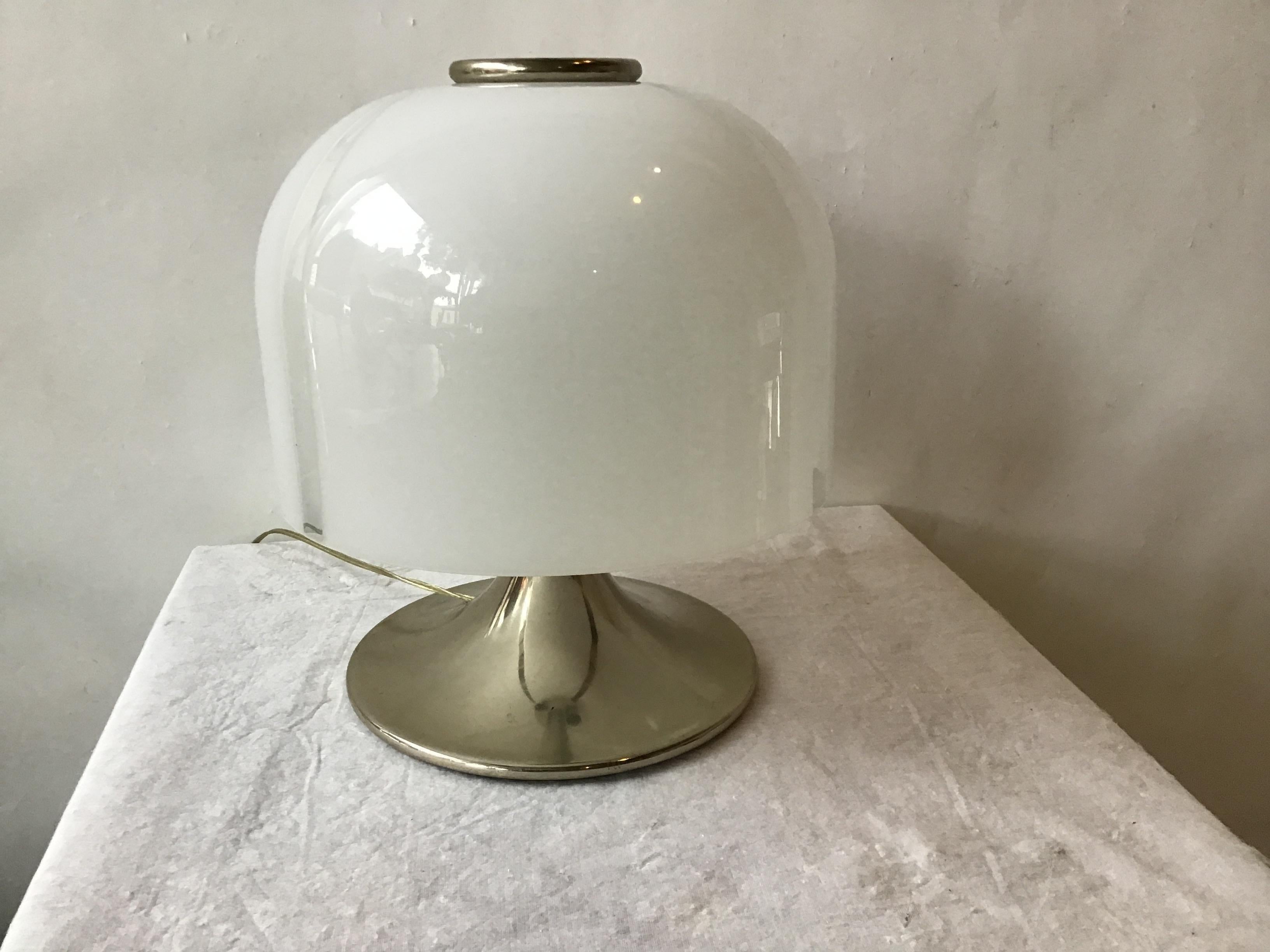 1970s Glass Mushroom Shade Lamp In Good Condition In Tarrytown, NY