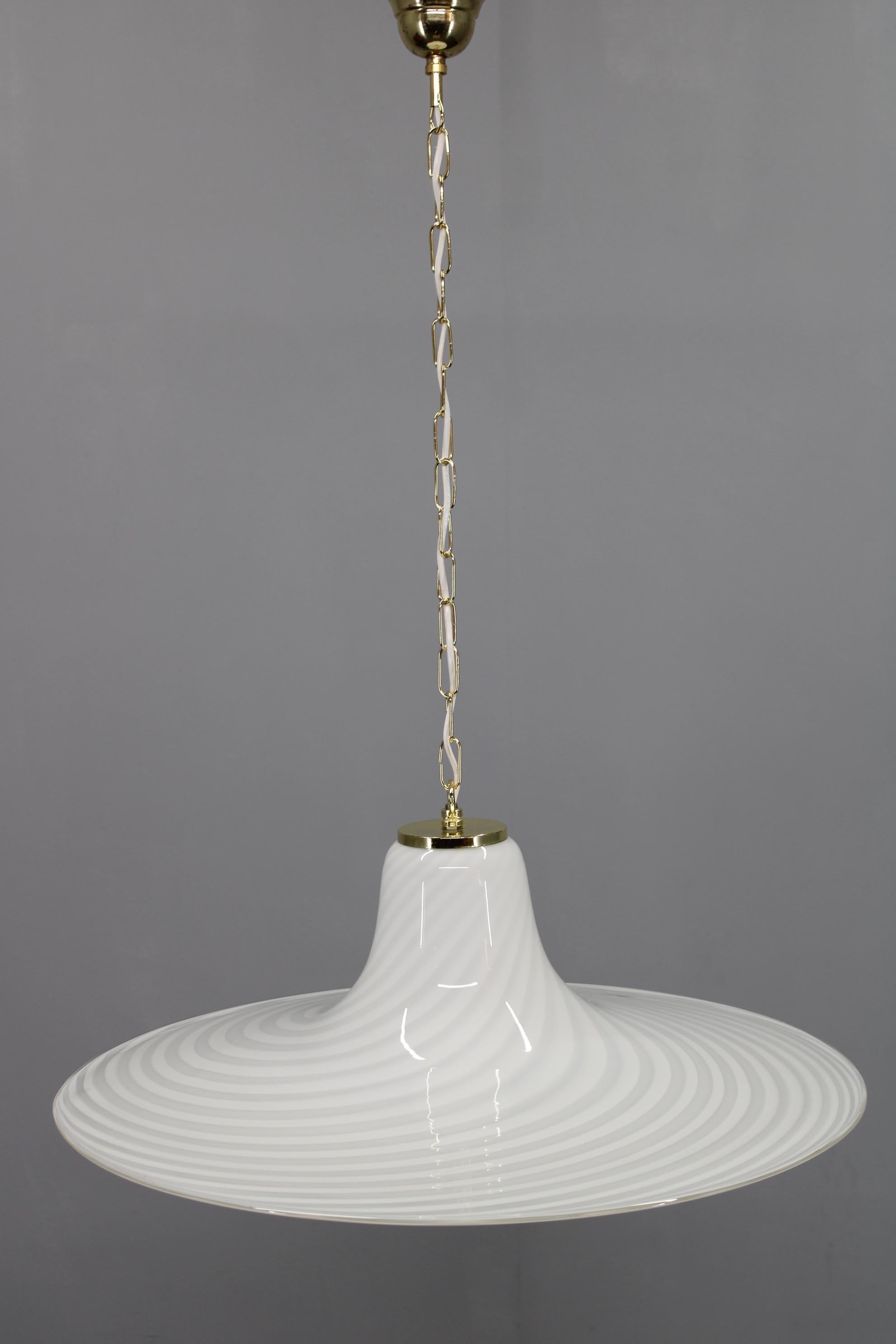 Mid-Century moderno Lampada a sospensione in vetro anni '70 di Venice Glass, Italia in vendita