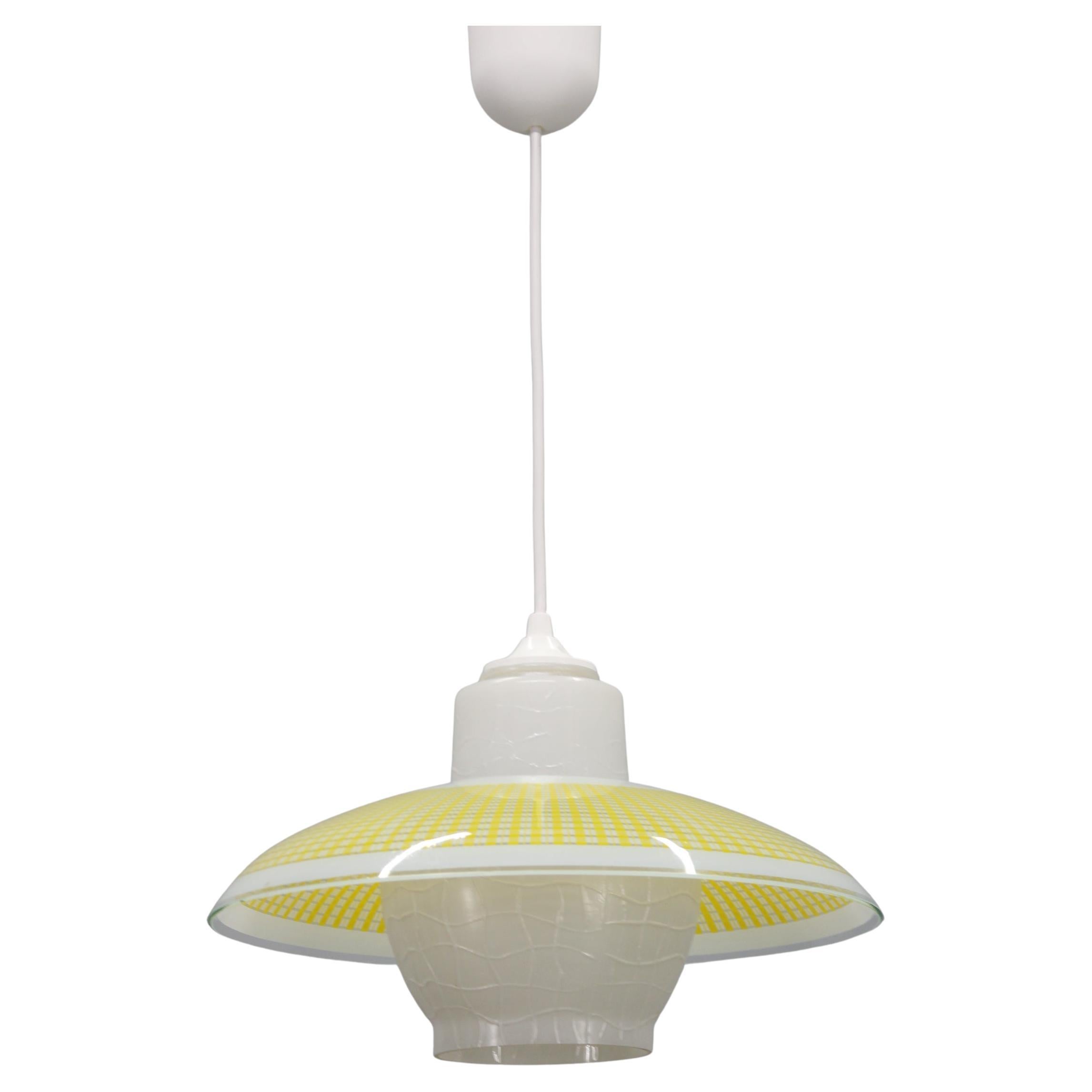 Lampada a sospensione in vetro degli anni '70, Cecoslovacchia