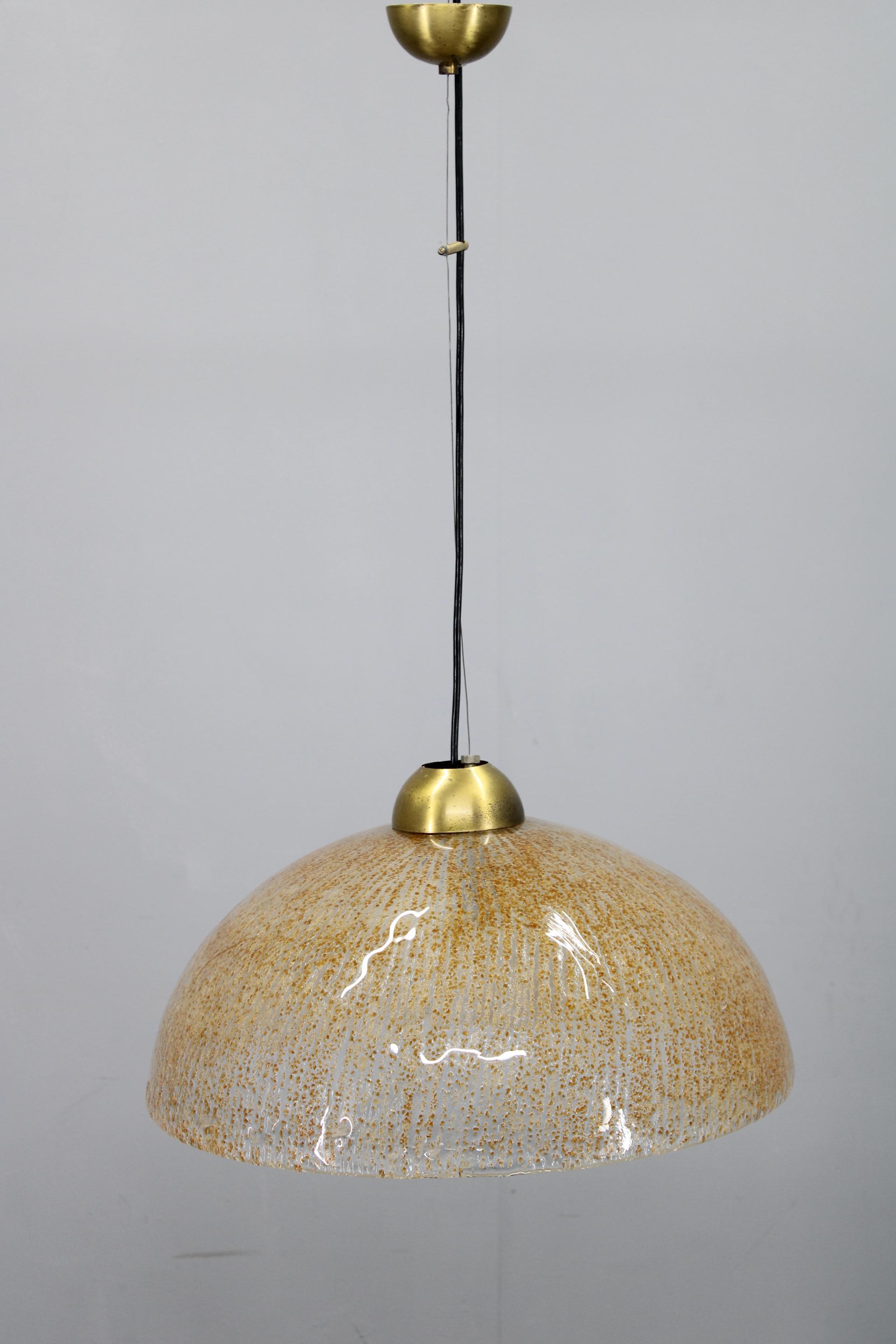 1970er Glas-Pendelleuchte , Italien im Zustand „Gut“ im Angebot in Praha, CZ