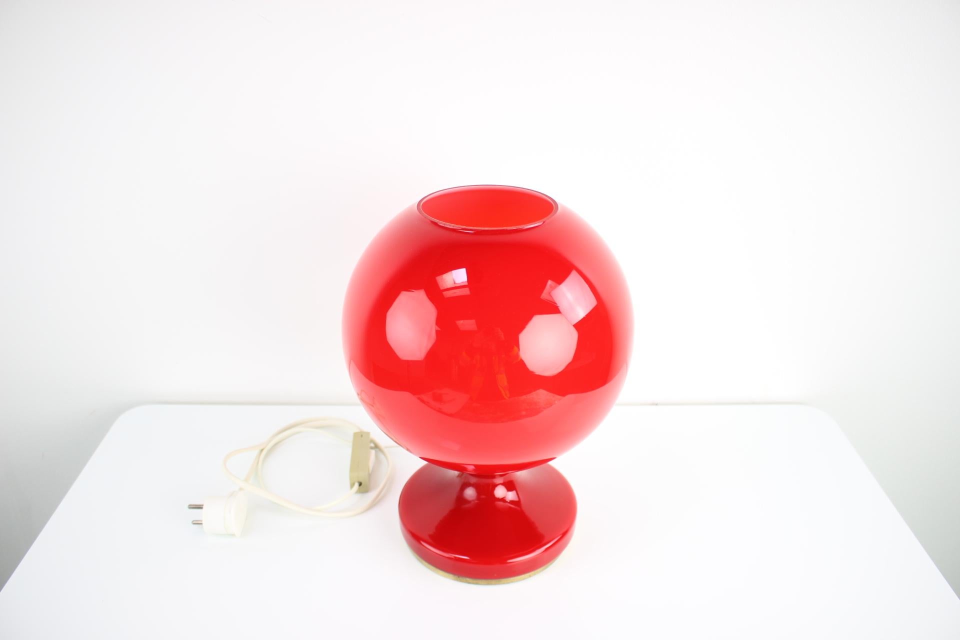 - Made in Czechoslovakia
- Made of metal, glass
- Re-polished
- Fully functional
- Good, original condition
- The color is red.