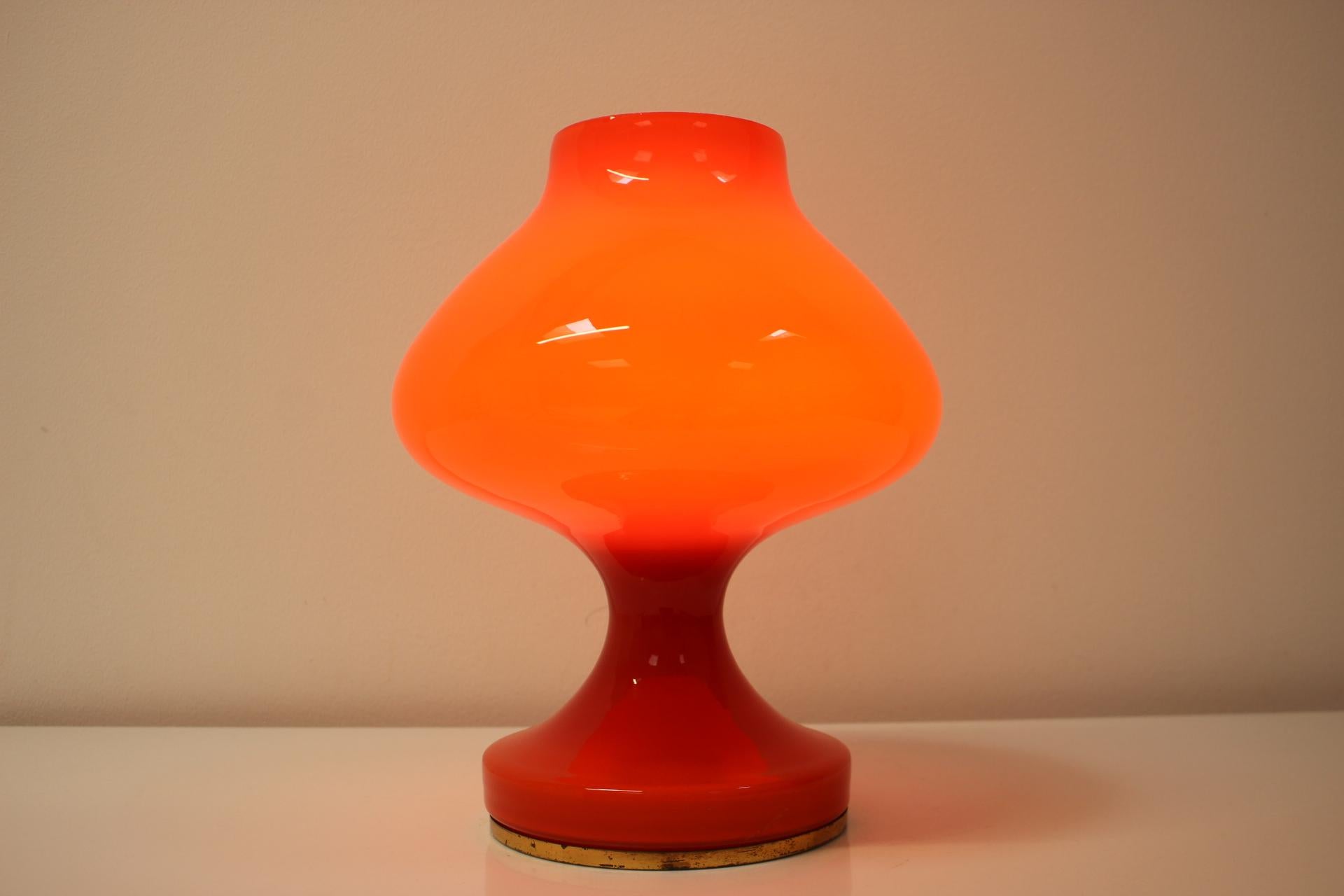 1970s Glass Table Lamp by Stepan Tabery, Czechoslovakia In Good Condition For Sale In Praha, CZ