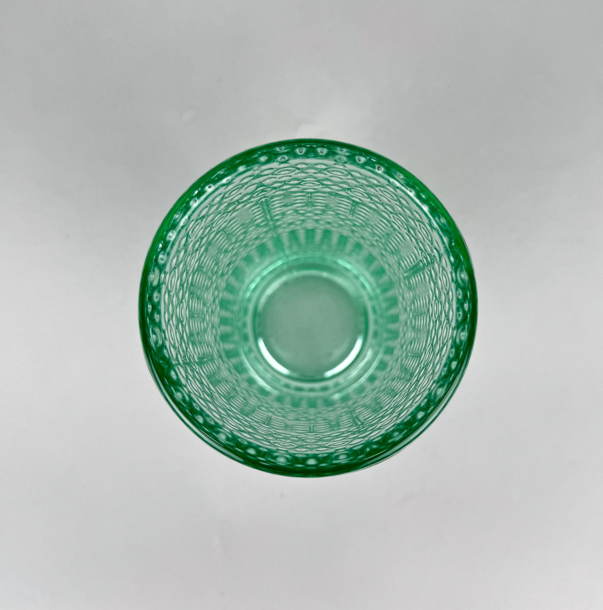 Vaso di vetro degli anni '70 del designer Adolf Matura, Cecoslovacchia In condizioni buone in vendita a Praha, CZ