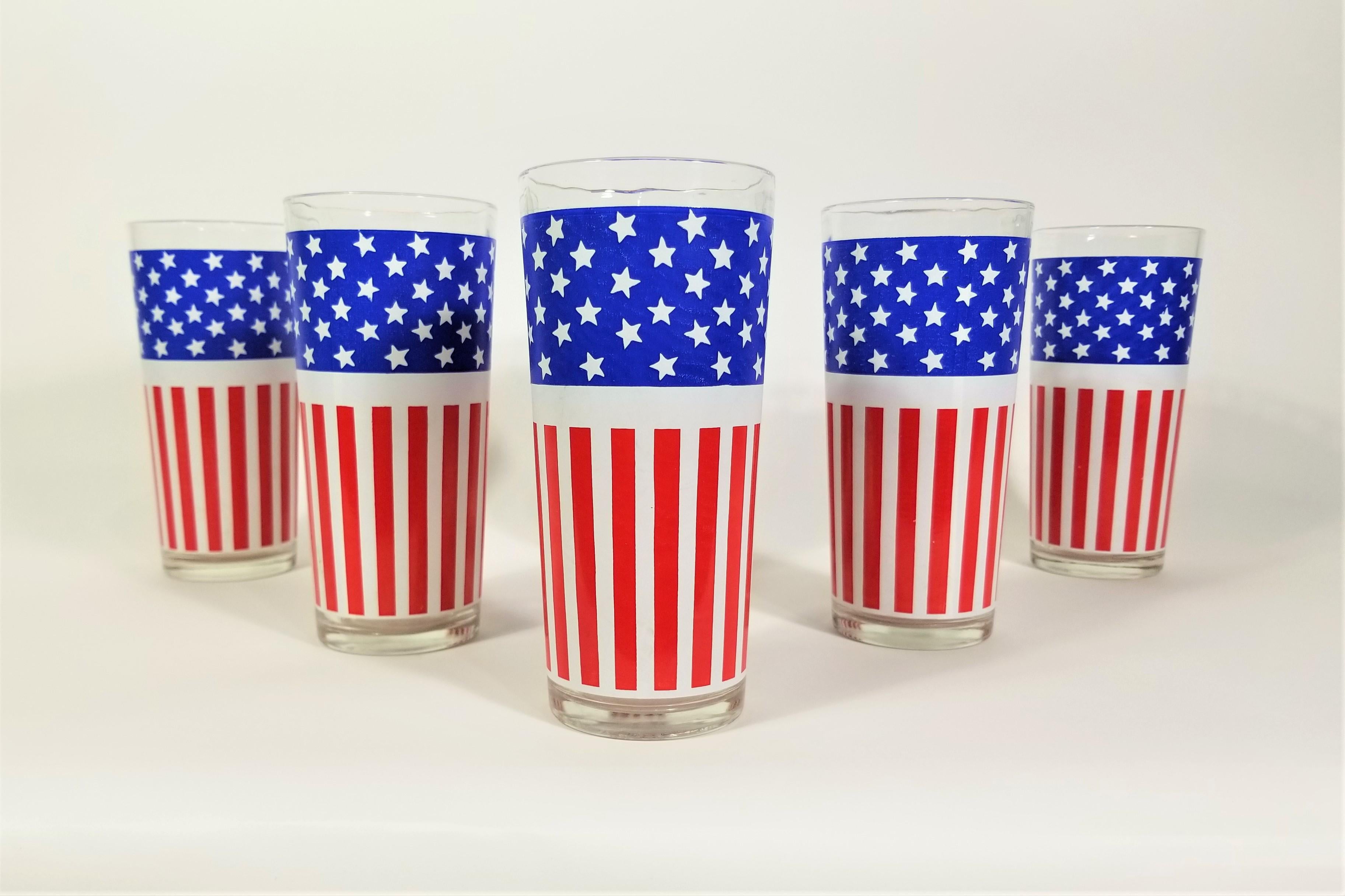 1970s Glassware Barware Red White and Blue Stars and Stripes American Flag In Excellent Condition In New York, NY