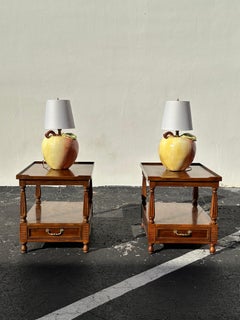 1970 Glazed Hand PaInted Sarreid Ltd. Lampes pomme en céramique, lot de 2