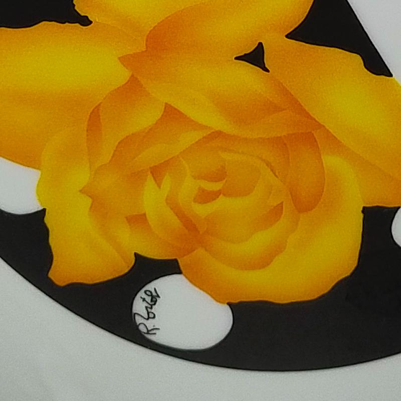 Porcellana Vaso in porcellana Gogeous degli anni '70 di R. Ortol per Limoges. Prodotto in Francia in vendita