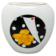 Jarrón de porcelana de los años 70 de R. Ortol para Limoges. Fabricado en Francia