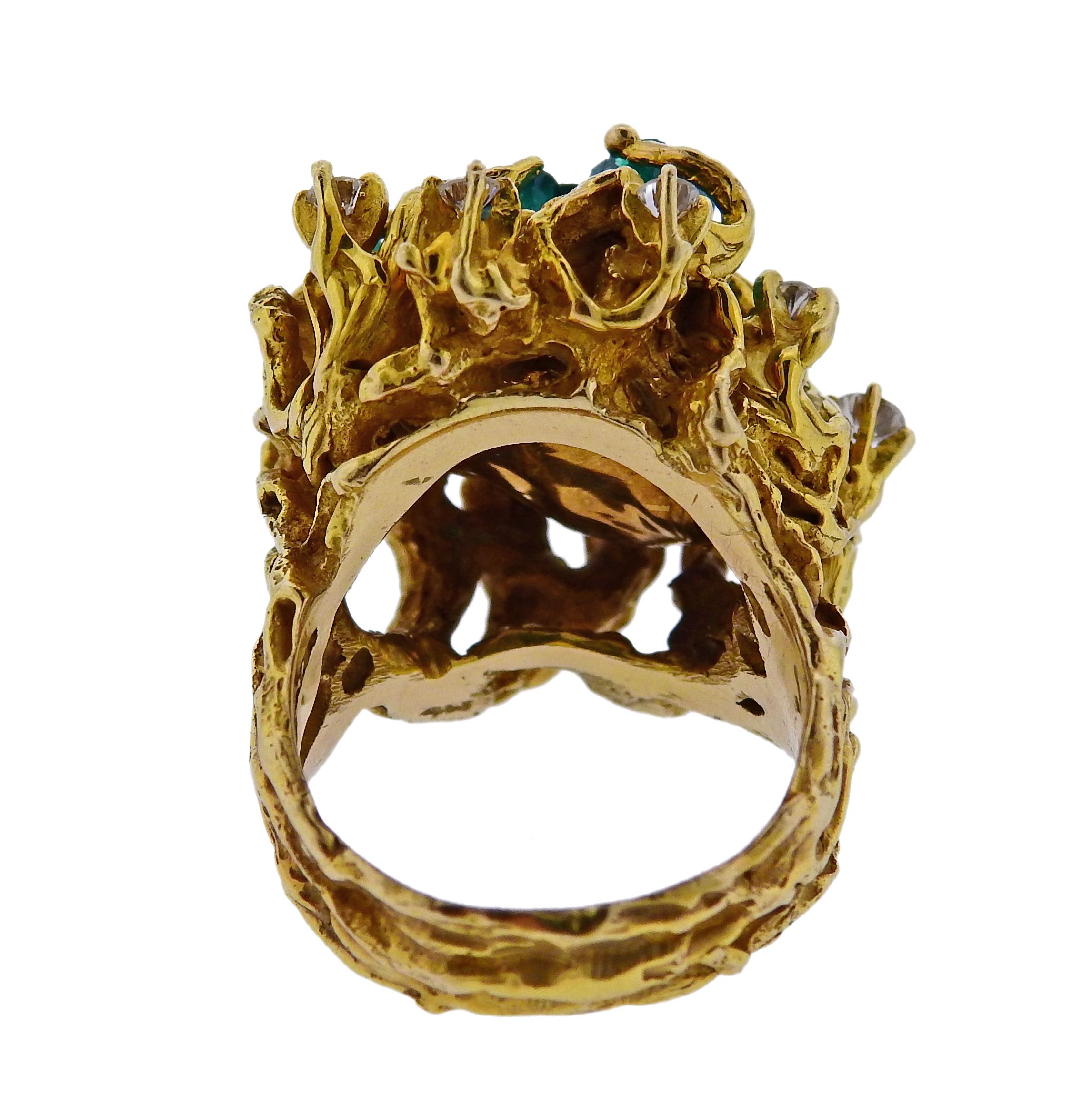 1970s Gold Chatham Emerald Diamond Freeform Ring In Excellent Condition In Lambertville, NJ