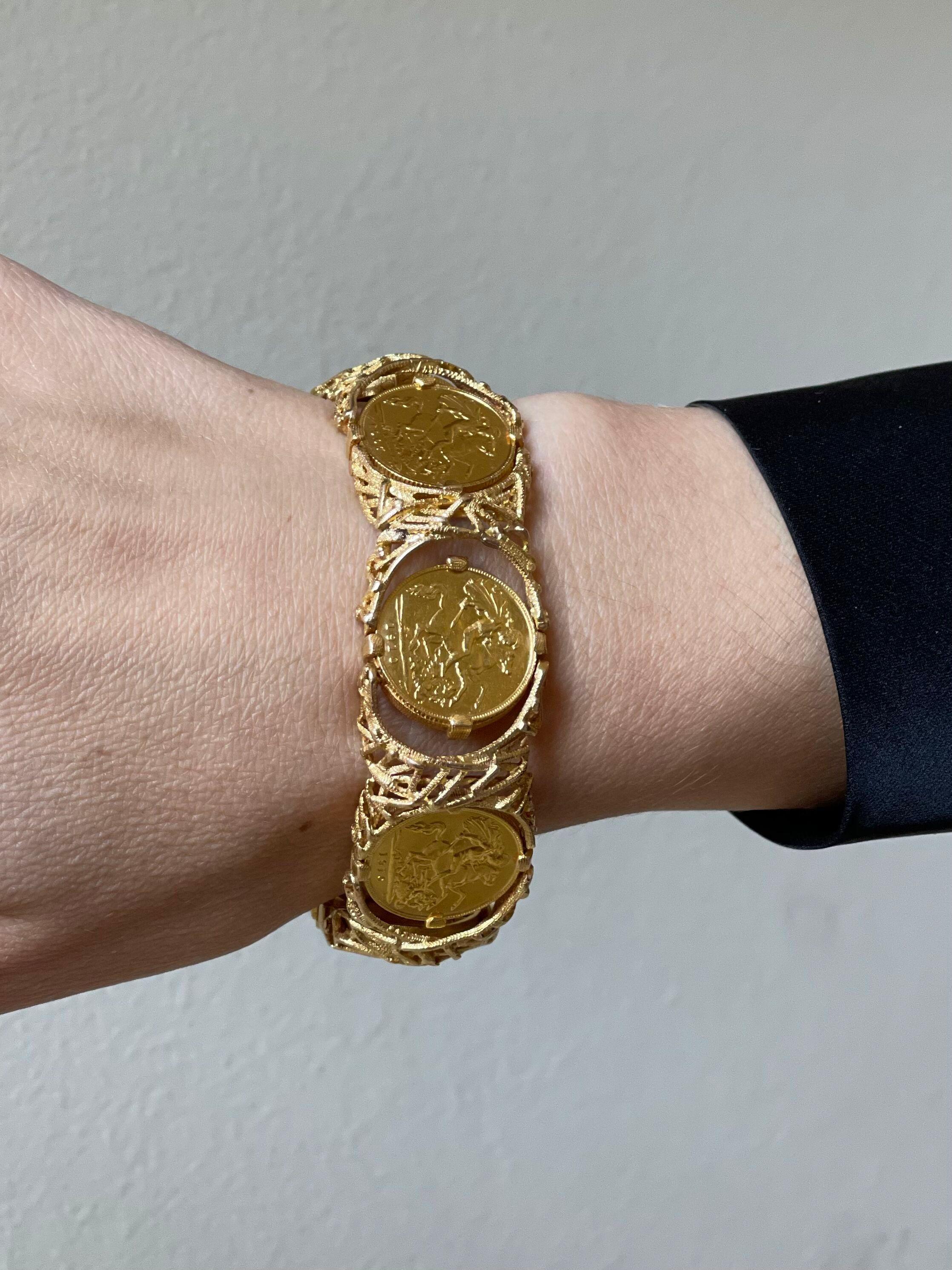 Vintage, circa 1970s 18k gold bracelet, featuring sticks design set with 7 gold coins. Bracelet is 7.25' long and 1