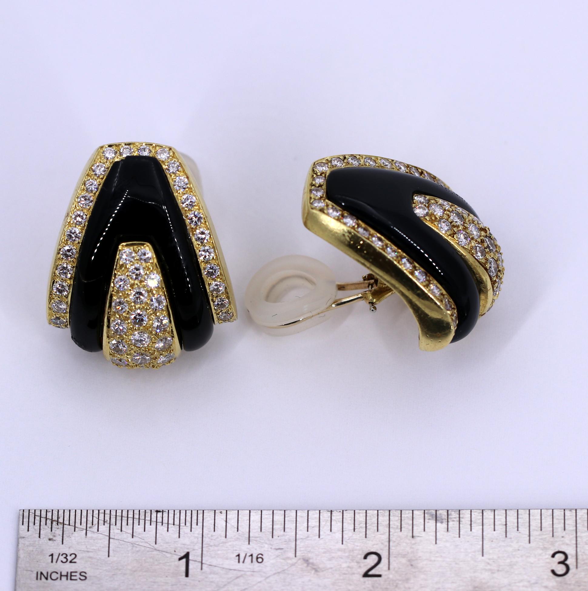 Women's 1970s Gold Diamond and Onyx Earrings