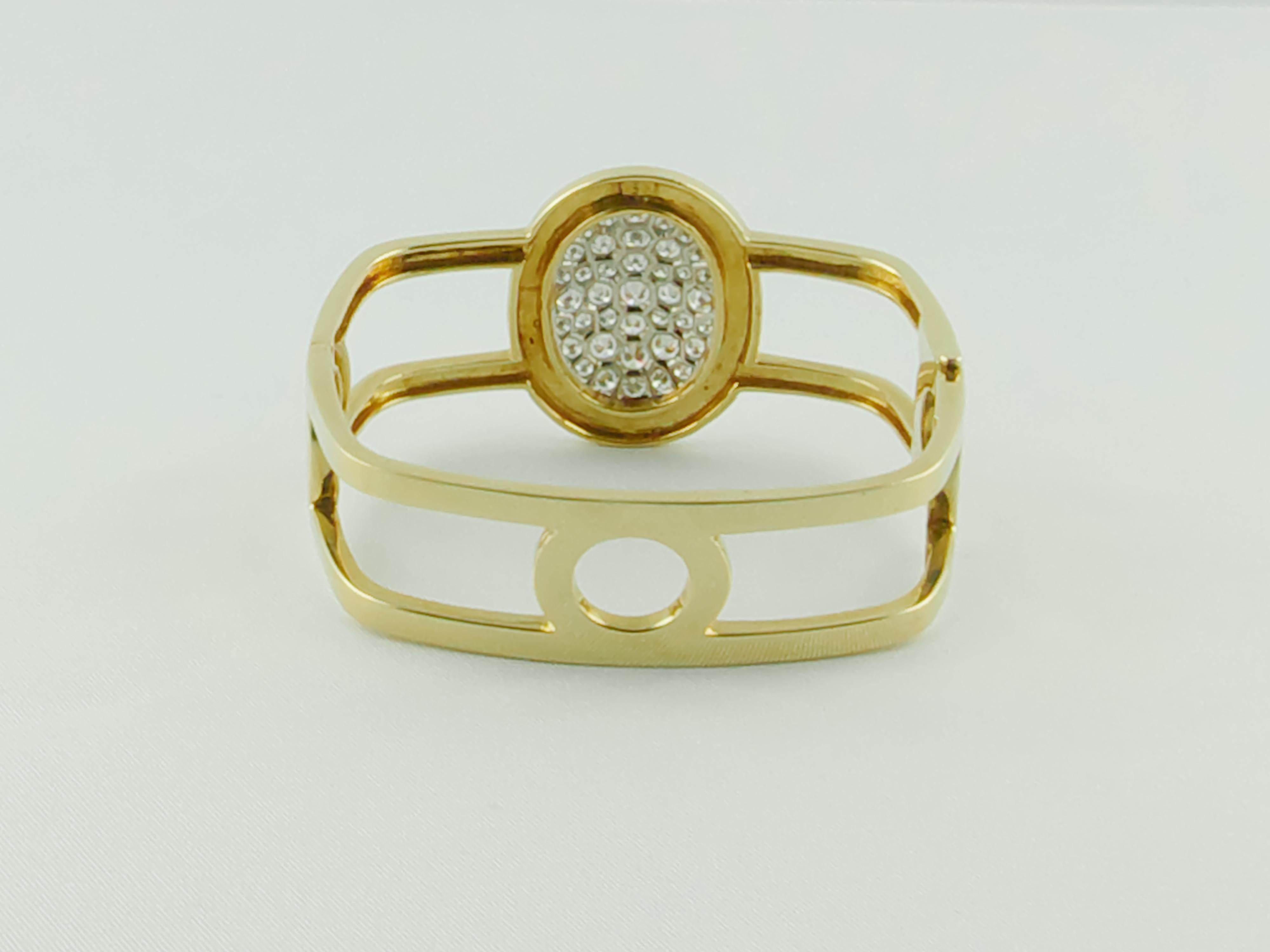 Round Cut 1970s Gold Diamond Squared Bangle Bracelet For Sale