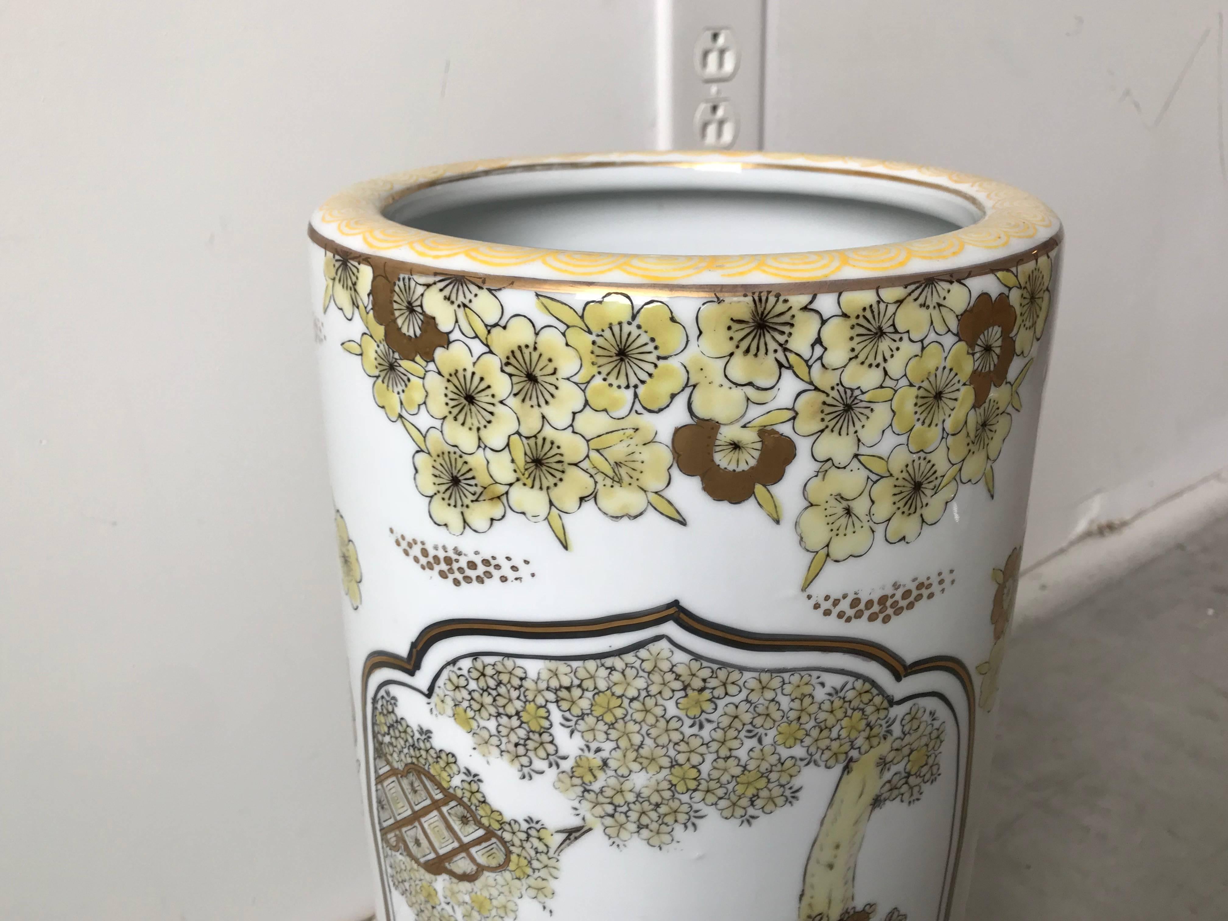 Hand-Crafted 1970s Gold Imari Hand Painted White and Yellow Umbrella Stand For Sale