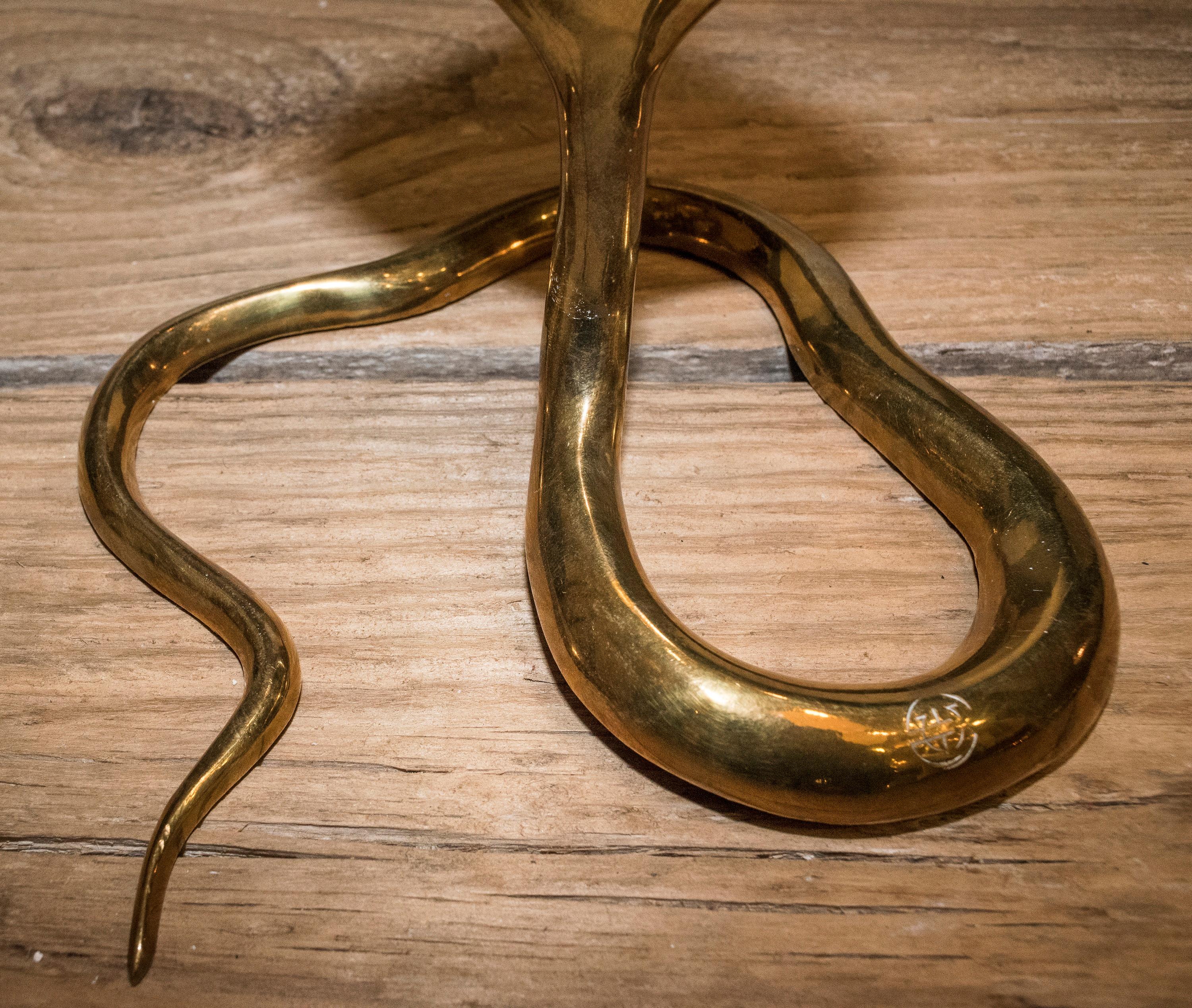 1970s Golden Brass Italian Couple of Cobra-Shaped Candelsticks, with Contrasts 7