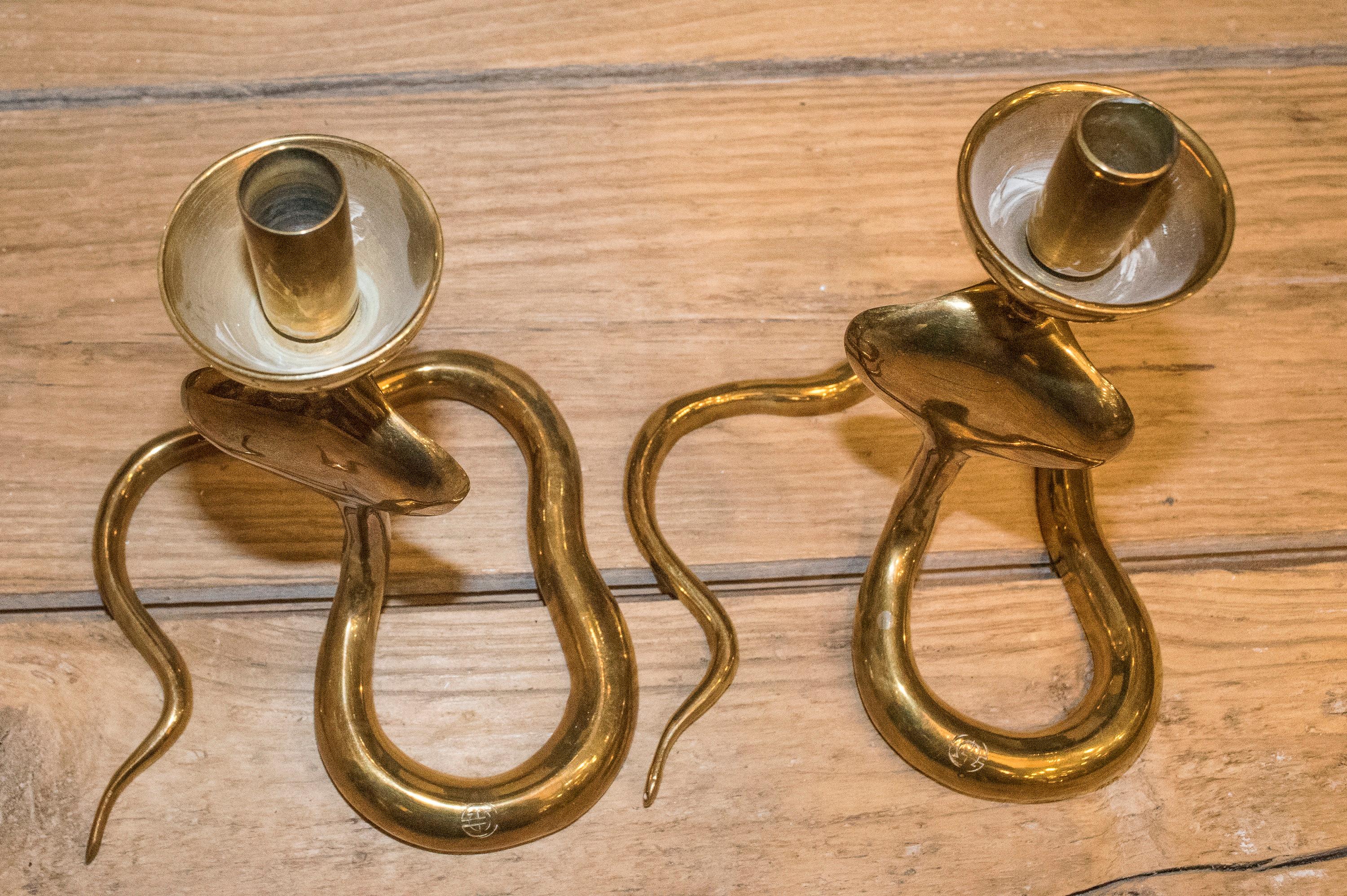 1970s Golden Brass Italian Couple of Cobra-Shaped Candelsticks, with Contrasts 1