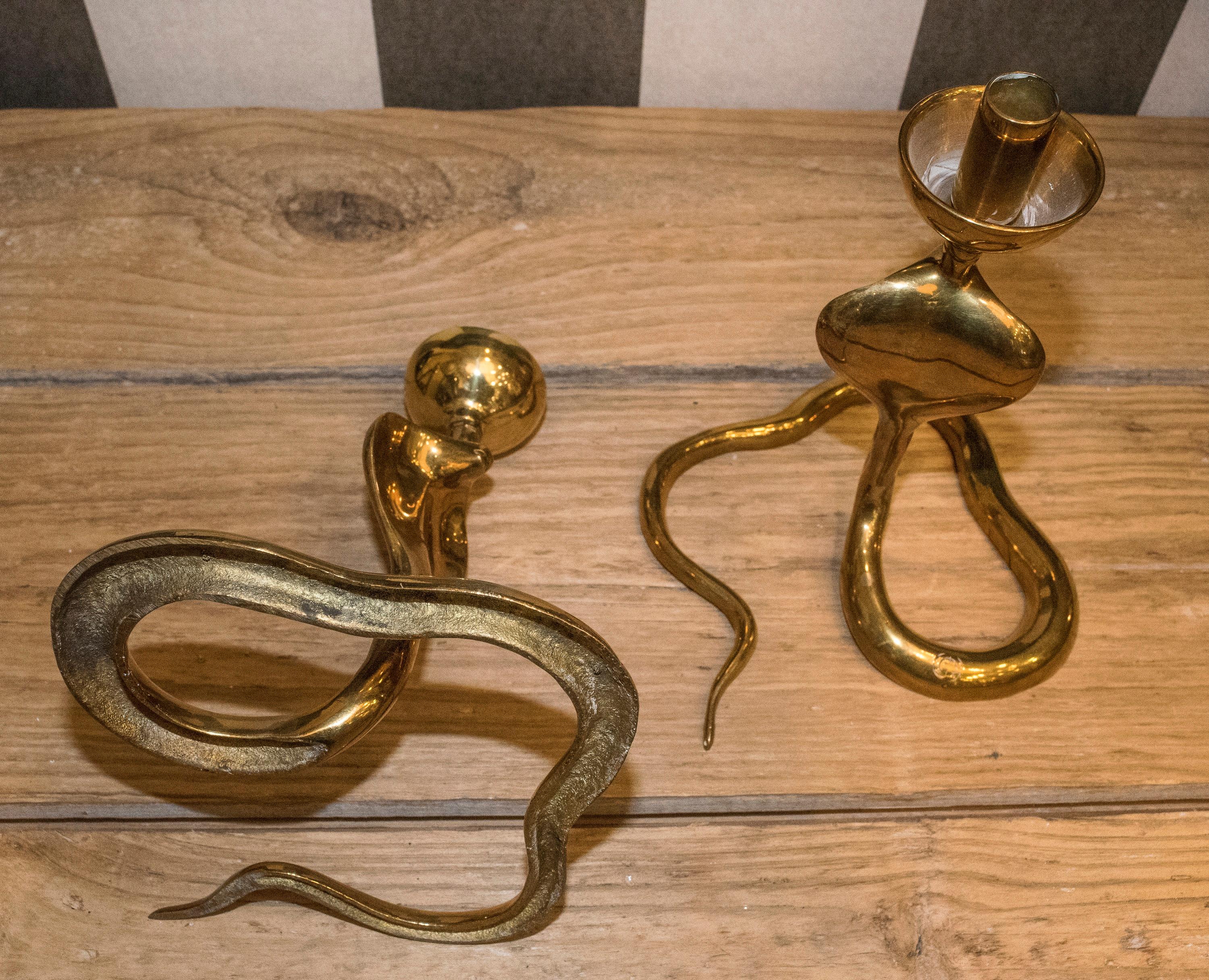 1970s Golden Brass Italian Couple of Cobra-Shaped Candelsticks, with Contrasts 2