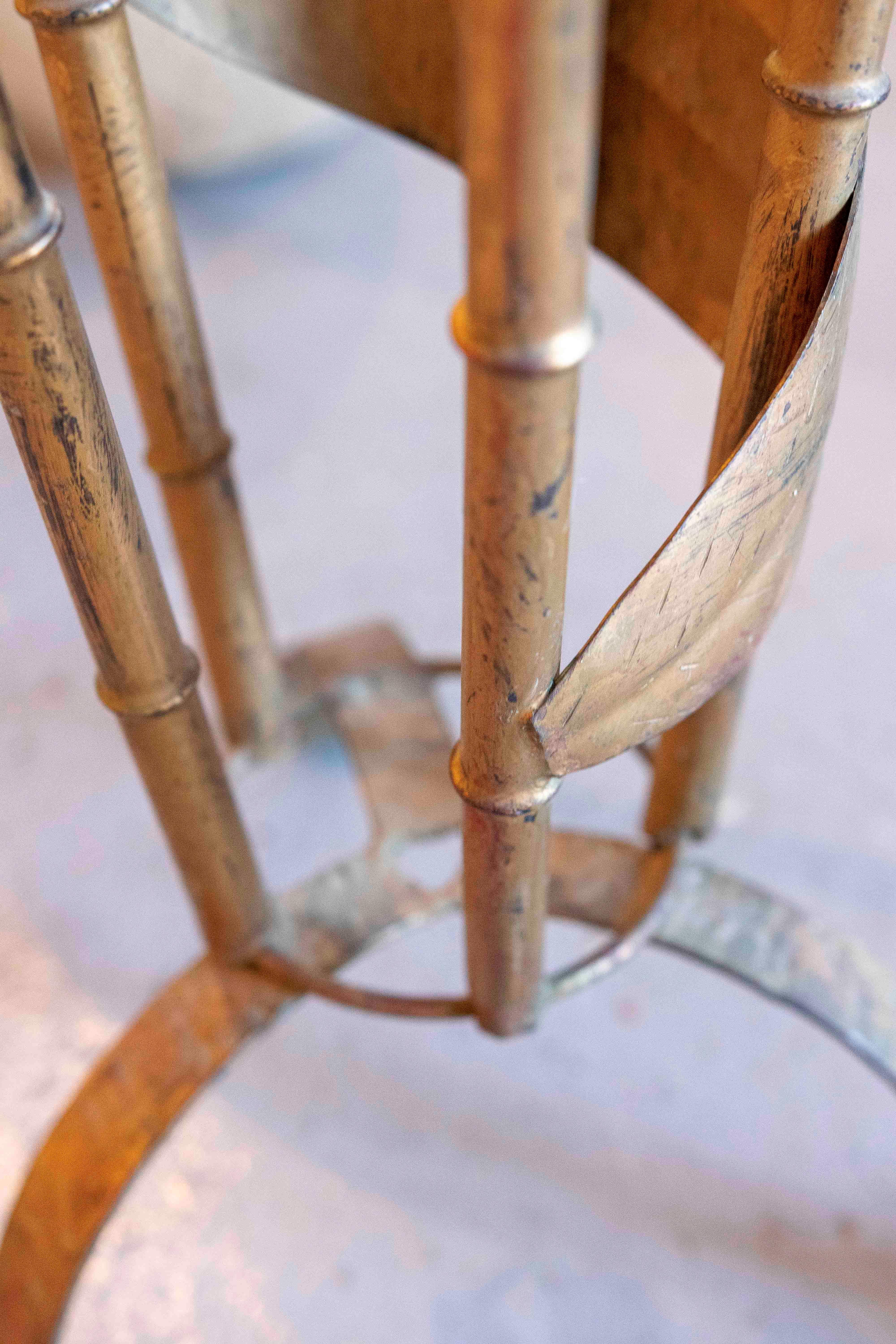 1970s Golden Iron Umbrella Stand Imitating Bamboo Leaves and Chain  For Sale 6