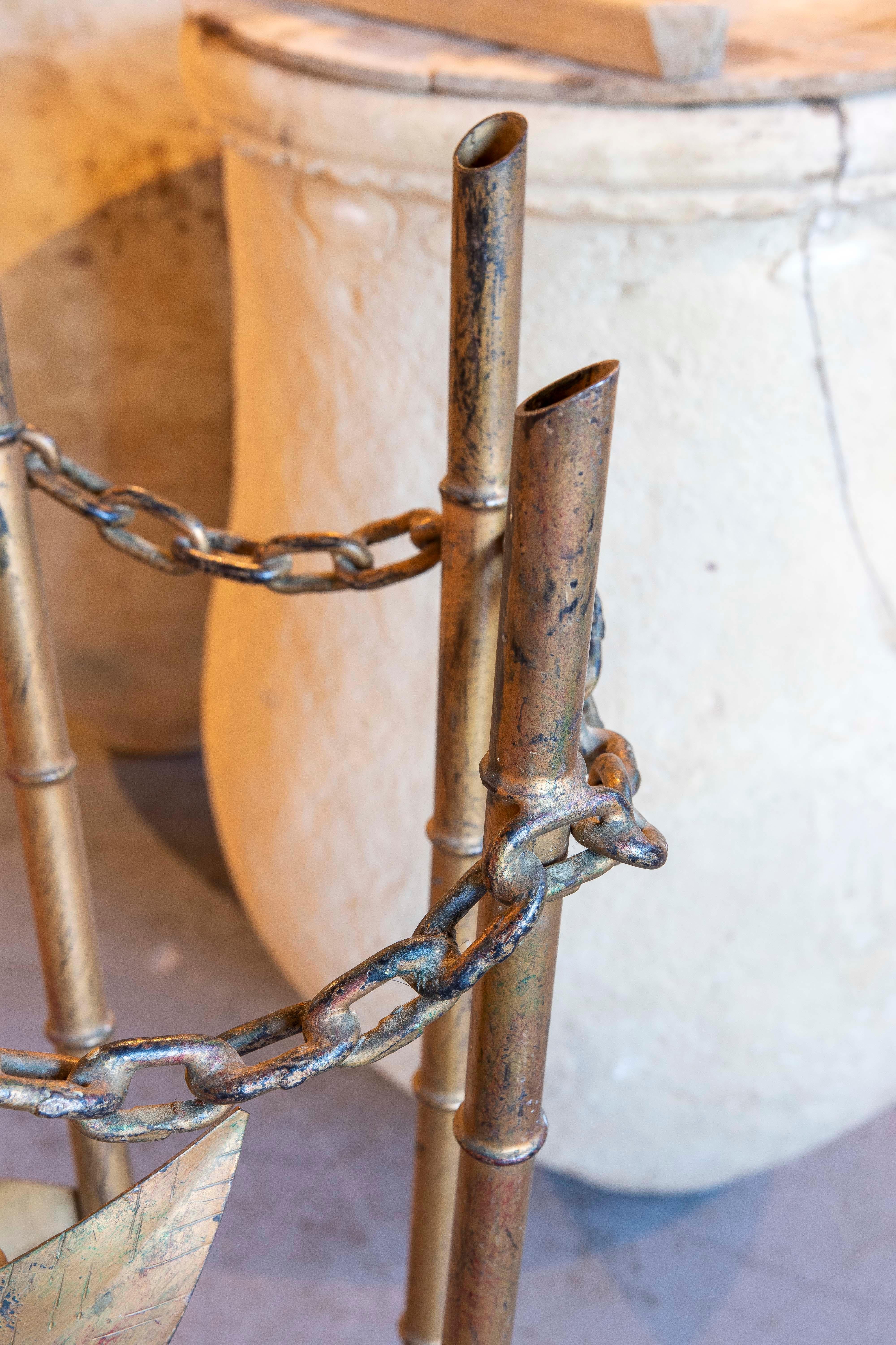 1970s Golden Iron Umbrella Stand Imitating Bamboo Leaves and Chain  For Sale 3