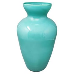 Vase en aigue-marine magnifique des années 1970  in Murano, fabriqué en Italie