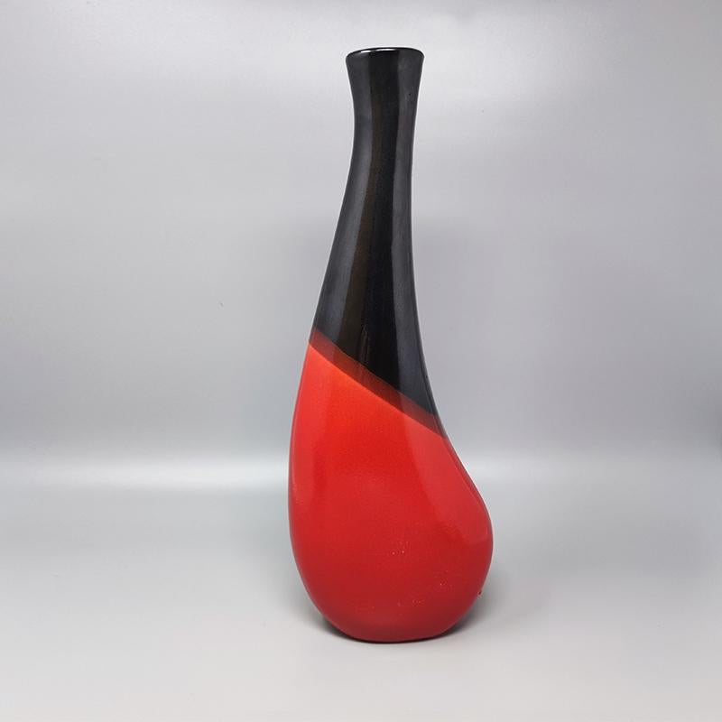 Mid-Century Modern Superbe vase rouge des années 1970 par Marei Ceramic. Fabriqué en Allemagne en vente